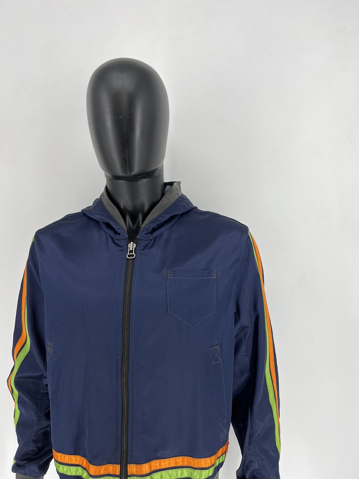 Hugo Boss × Vintage Vintage 90s Hugo Boss Light Jackets streetwear Style Size US S / EU 44-46 / 1 - 4 Thumbnail