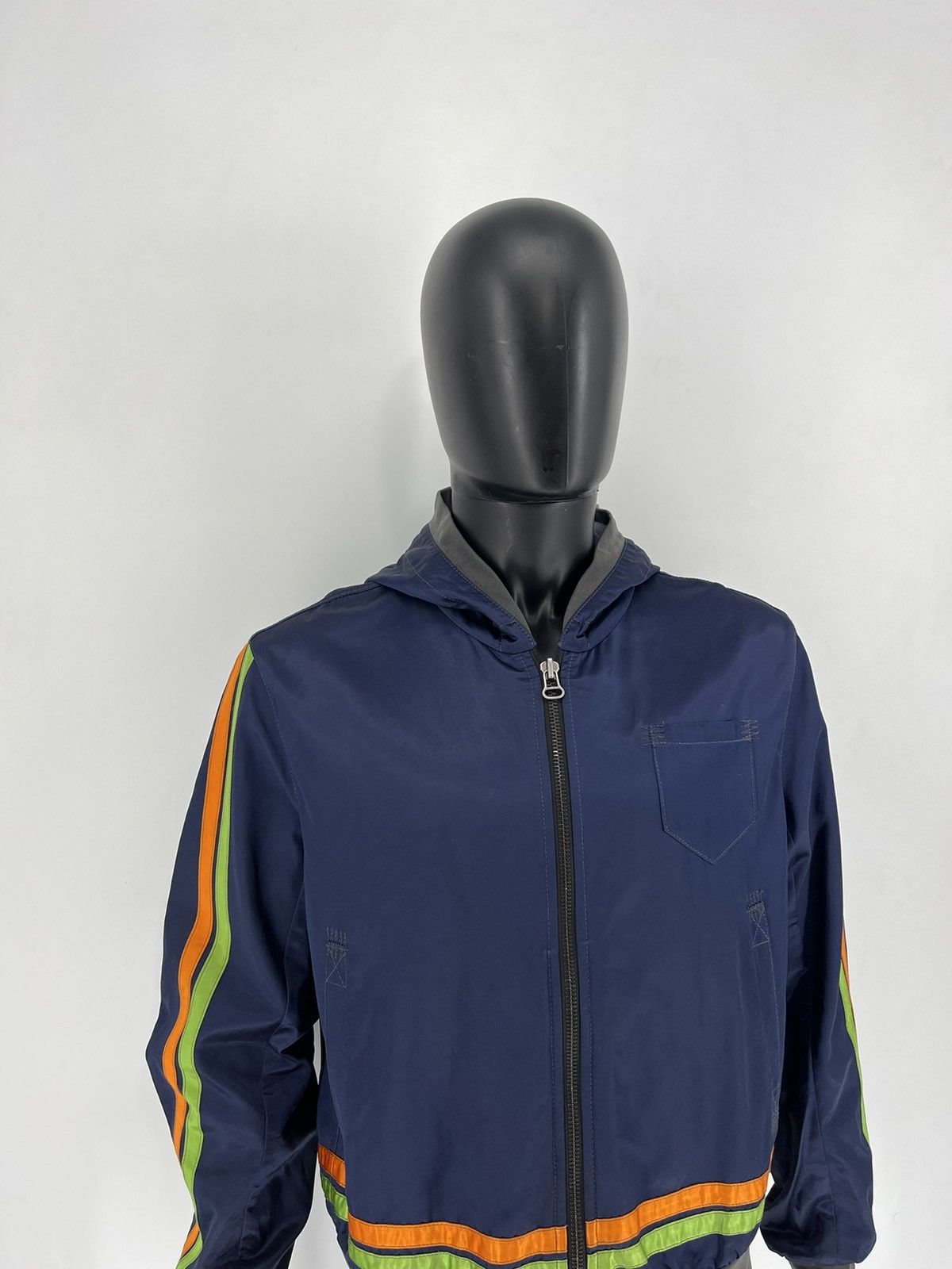 Hugo Boss × Vintage Vintage 90s Hugo Boss Light Jackets streetwear Style Size US S / EU 44-46 / 1 - 3 Thumbnail
