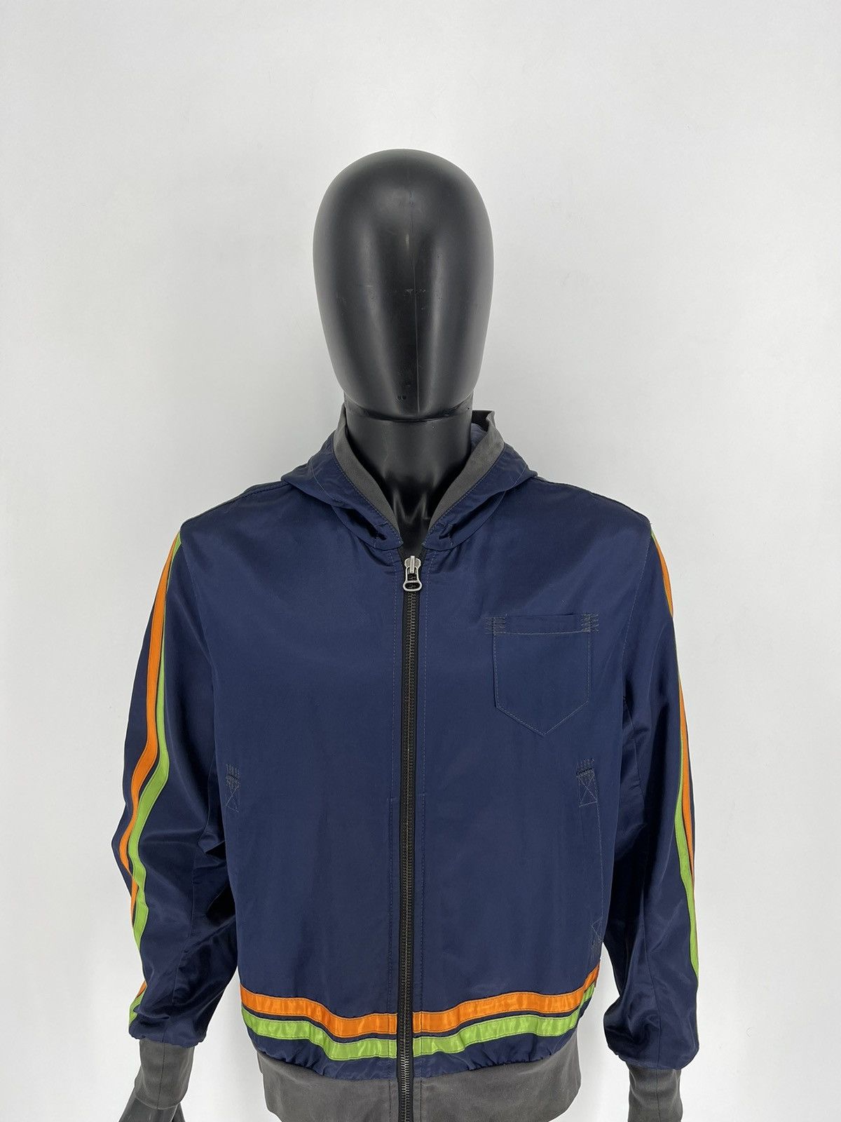 Hugo Boss × Vintage Vintage 90s Hugo Boss Light Jackets streetwear Style Size US S / EU 44-46 / 1 - 5 Thumbnail