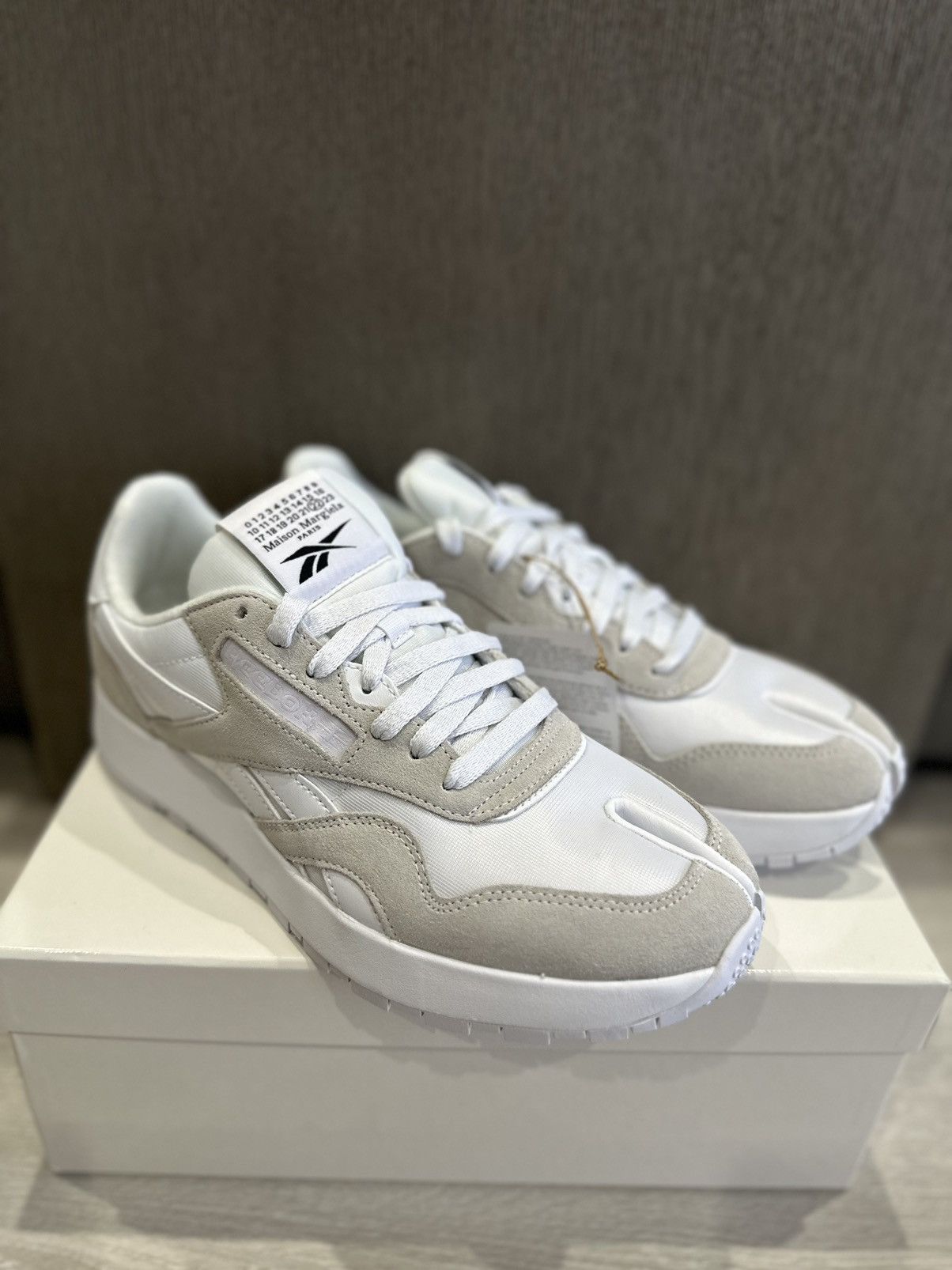 MAISON MARGIELA X REEBOK TABI SNEAKER