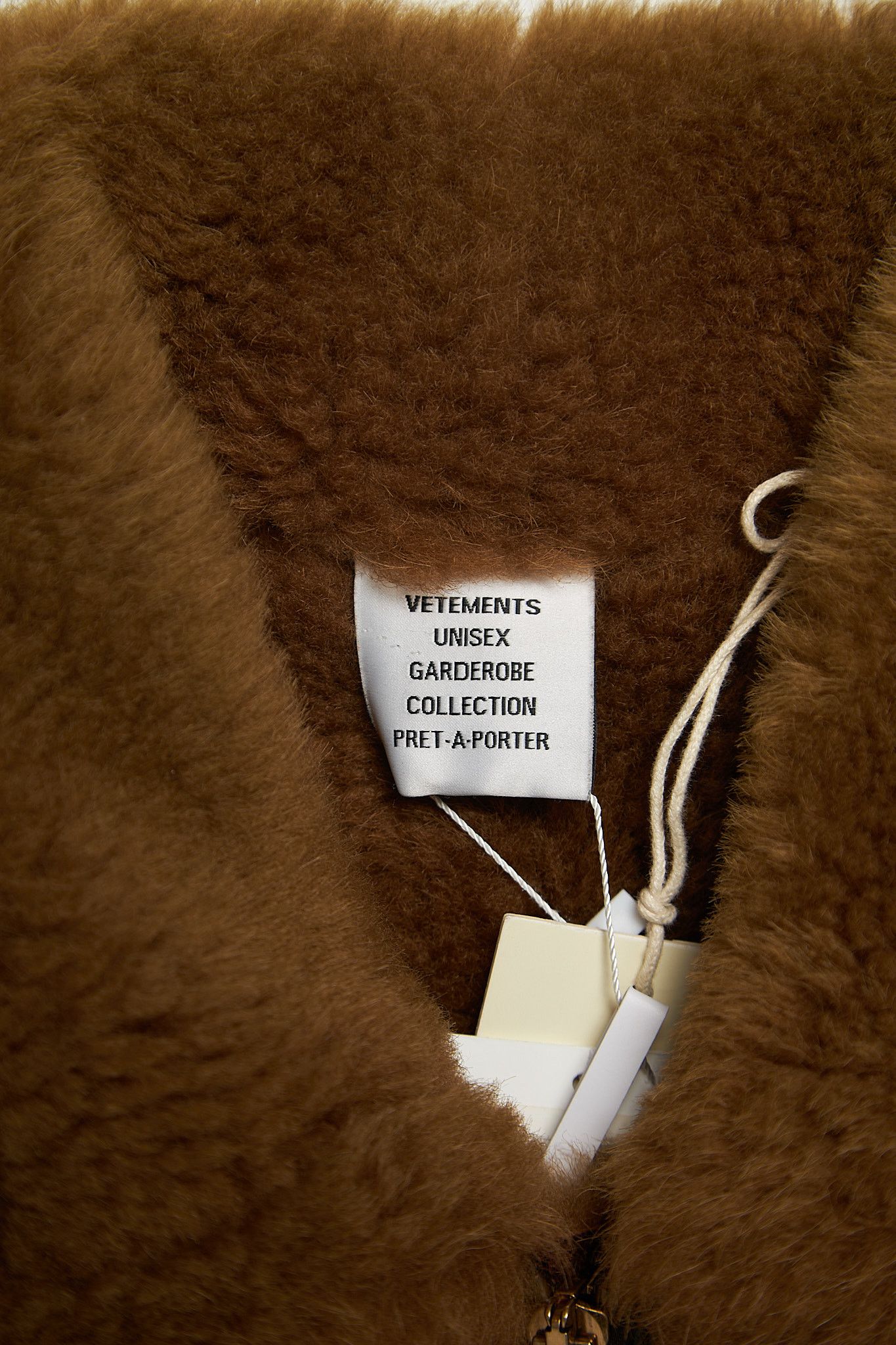 Vetements Brown Back Logo Embossed Shearling Lambskin Jacket Size US S / EU 44-46 / 1 - 4 Thumbnail