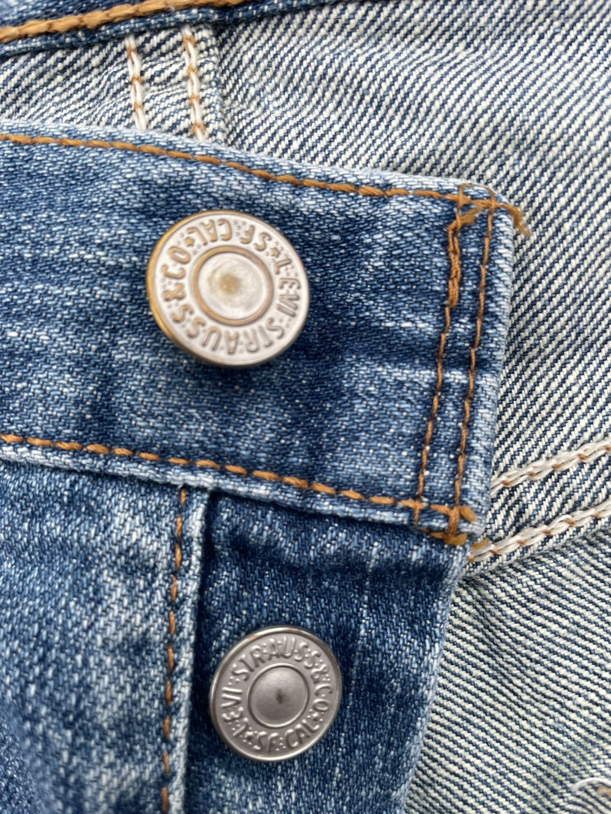 Levi's Vintage Levis 501 2004 Aging Faded Distresed Denim Size US 32 / EU 48 - 16 Thumbnail