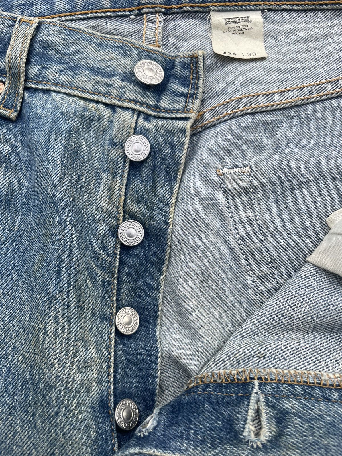 Levi's × Vintage Vintage Levi’s 501 e 2002 Columbia Aging Faded Wash Denim Size US 33 - 20 Thumbnail