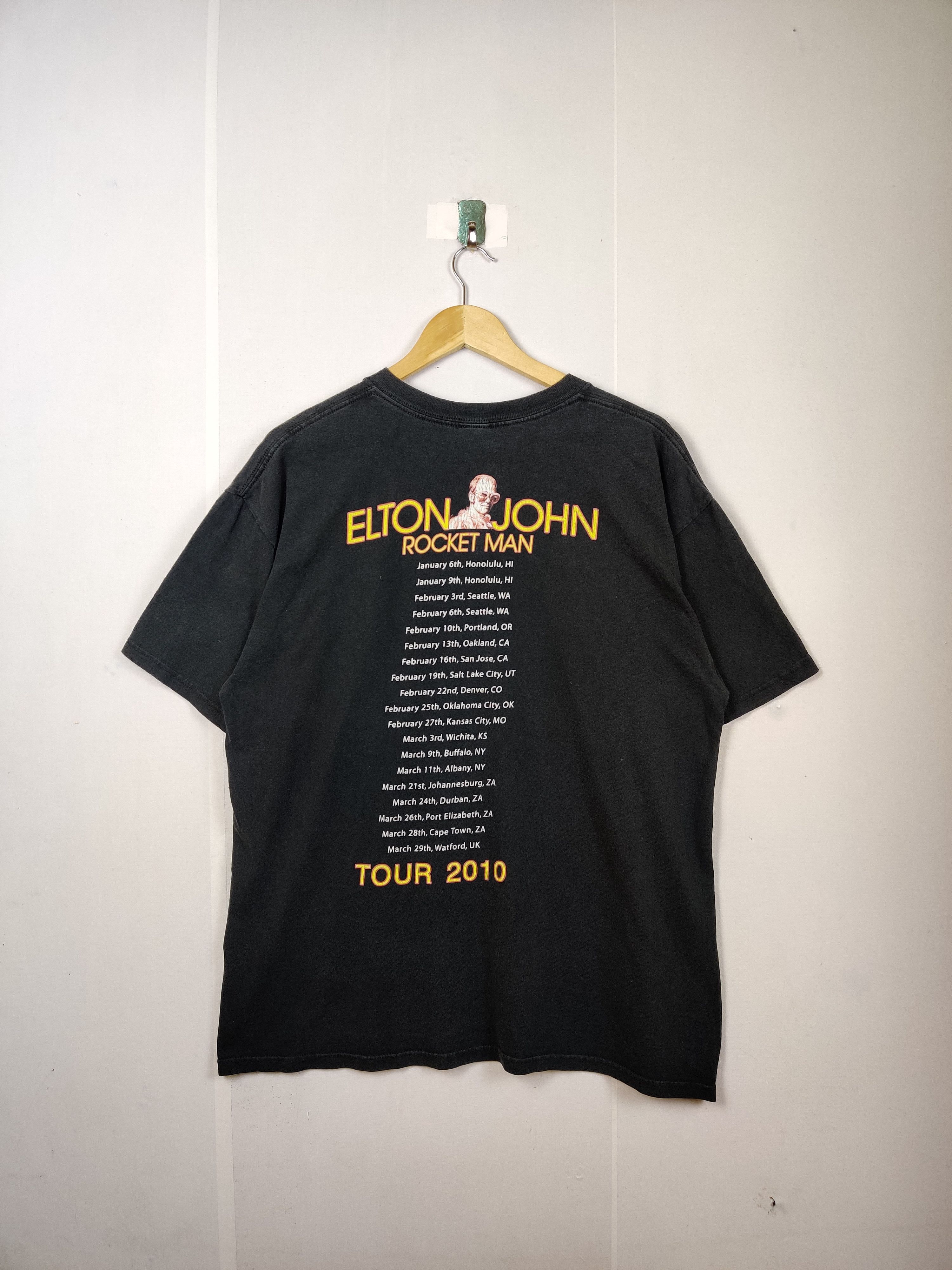 Band Tees Vintage Elton John Tour Tee Tshirt Size US XL / EU 56 / 4 - 10 Thumbnail