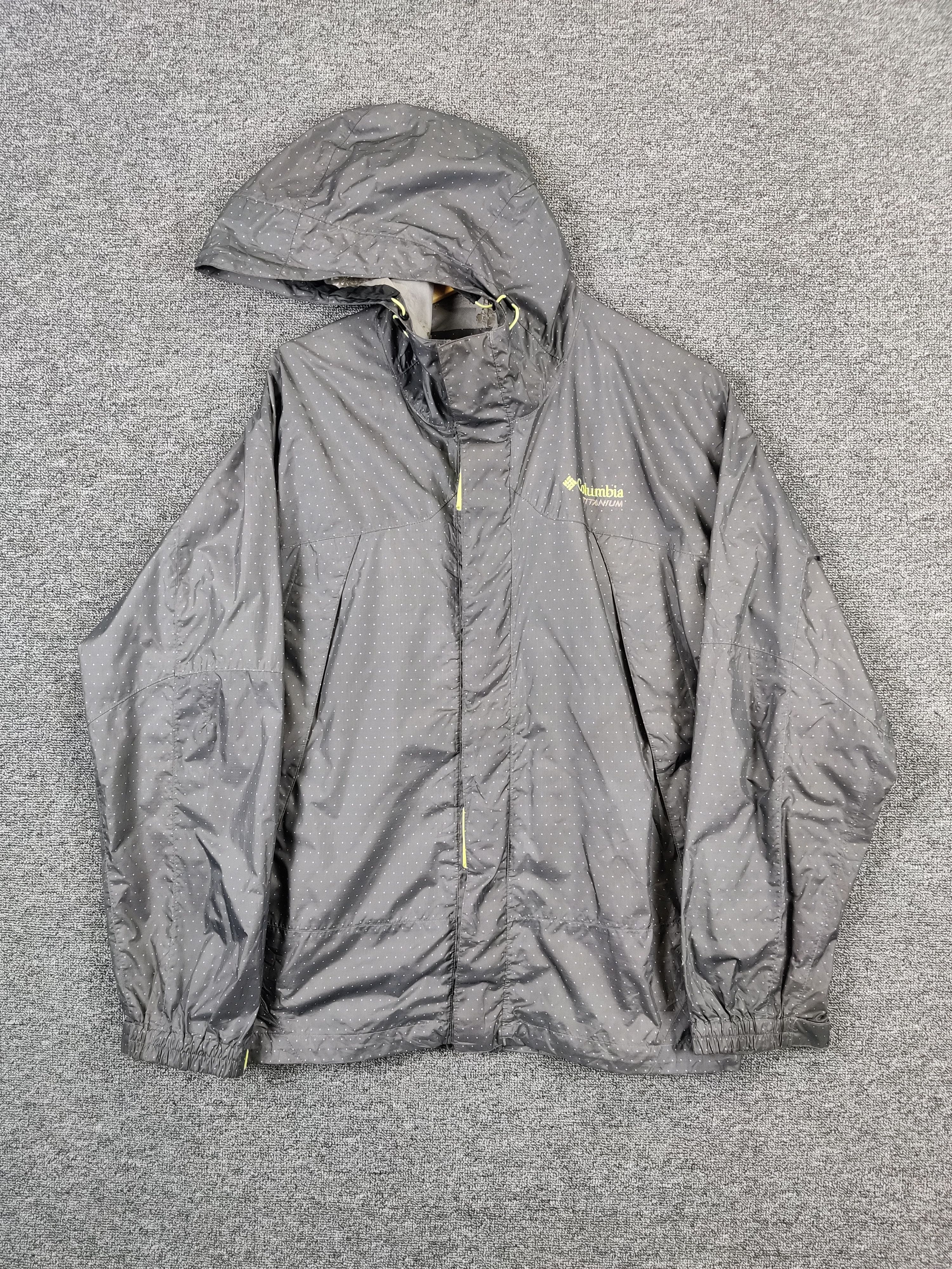 Columbia Vintage Columbia Titanium Windbreaker Jacket Size US M / EU 48-50 / 2 - 1 Thumbnail