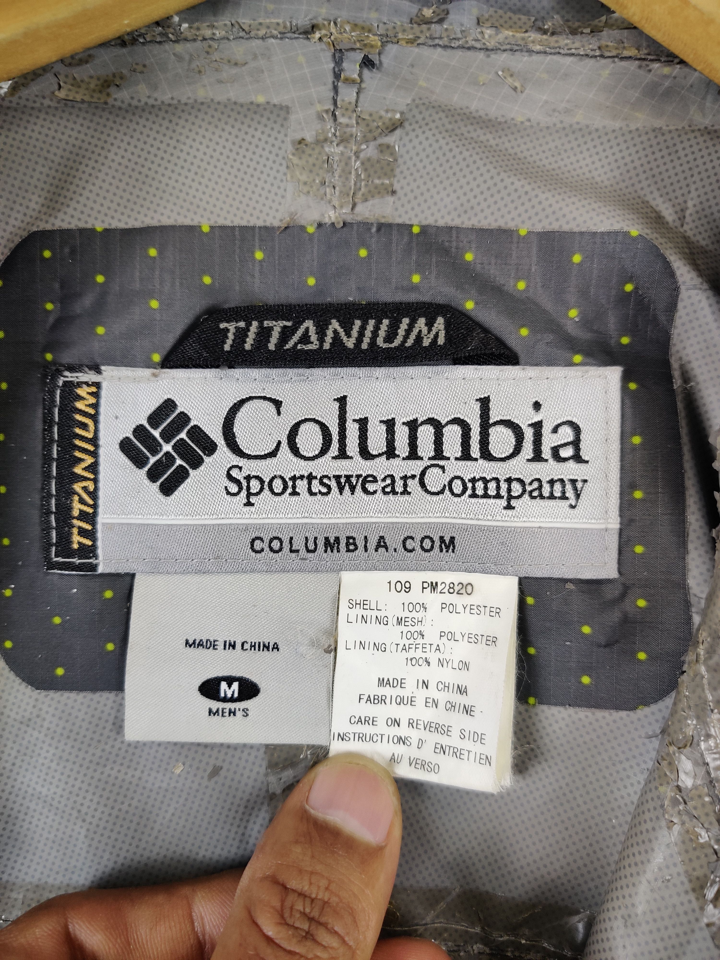 Columbia Vintage Columbia Titanium Windbreaker Jacket Size US M / EU 48-50 / 2 - 12 Thumbnail