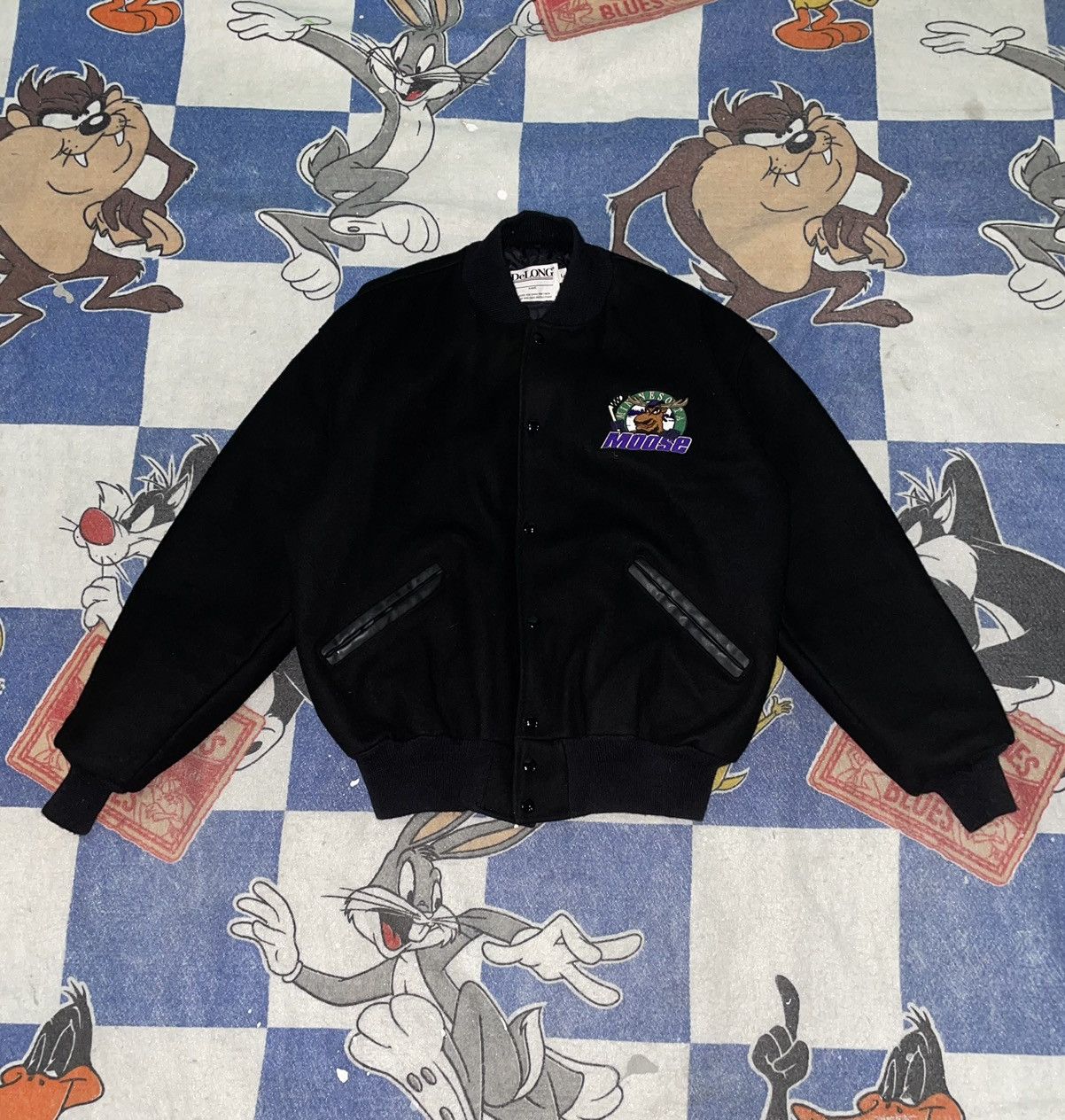 image of Nhl x Vintage Minnesota Moose Jacket in Black, Men's (Size Large)