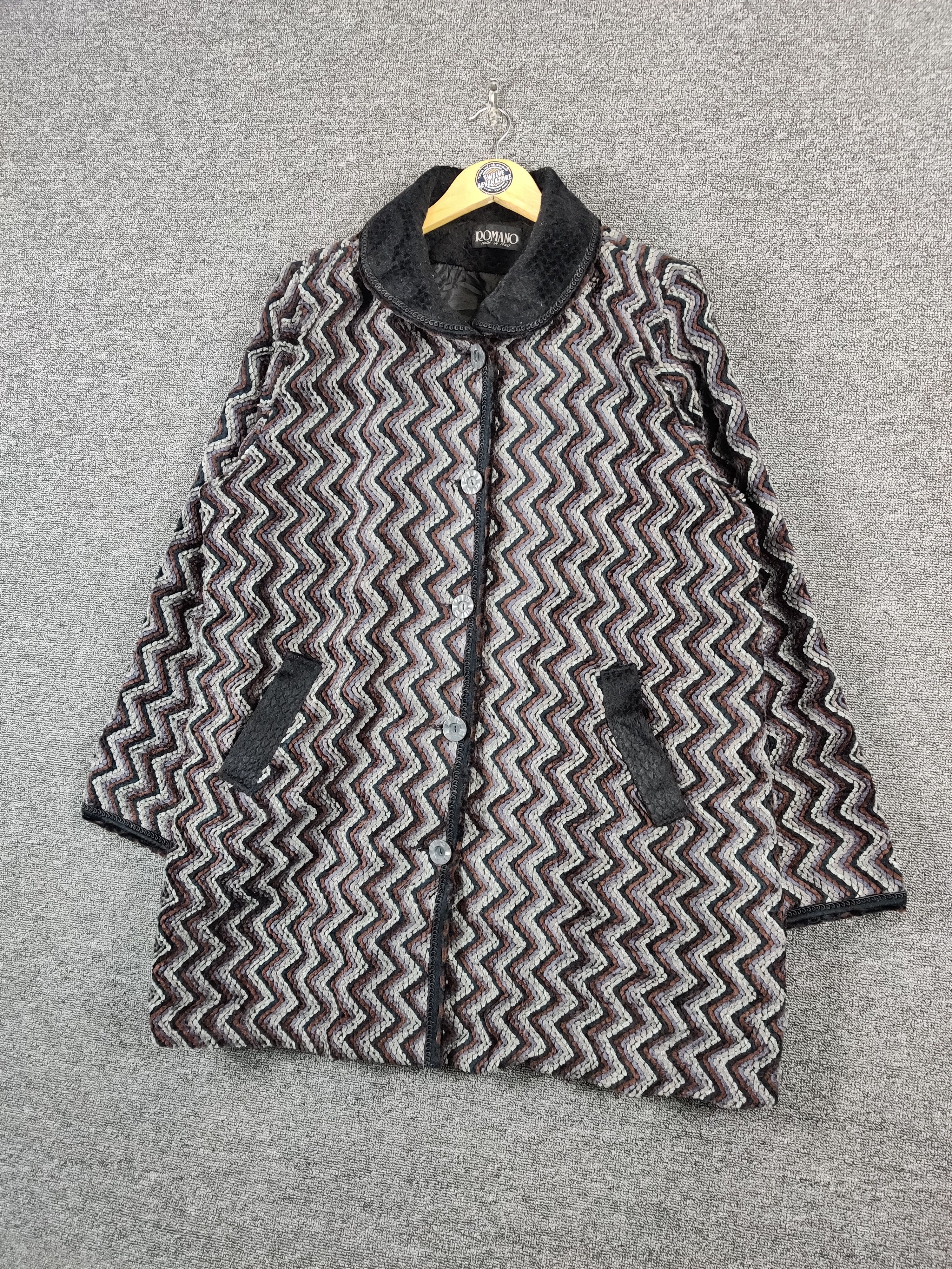 Japanese Brand Japanese Brand Romano Down Jacket Nice Design Jacket Size US XXL / EU 58 / 5 - 2 Thumbnail