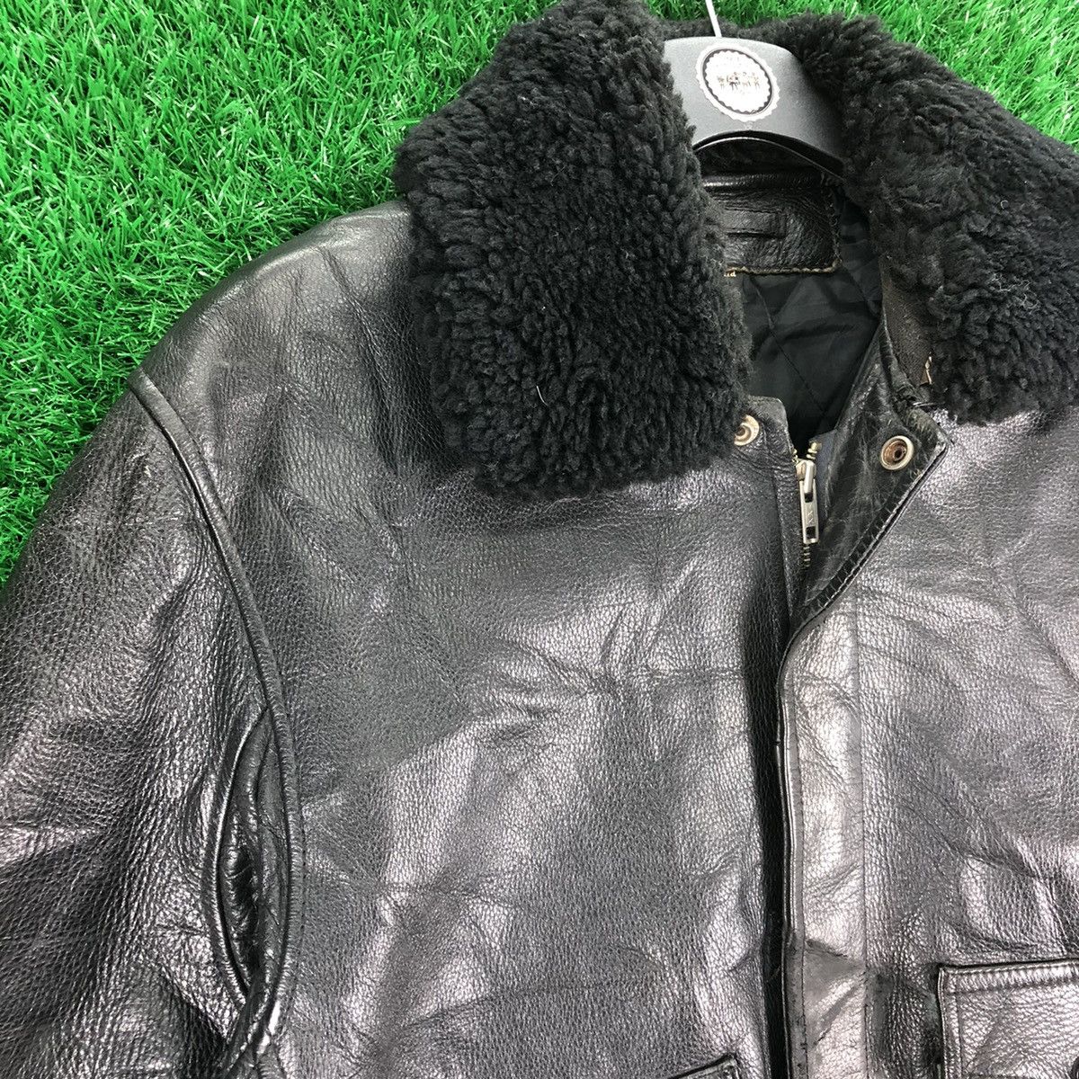 Splendid Vintage 80's Leather Jacket Iconic US Navy A2 Flight Jacket Size US M / EU 48-50 / 2 - 2 Thumbnail