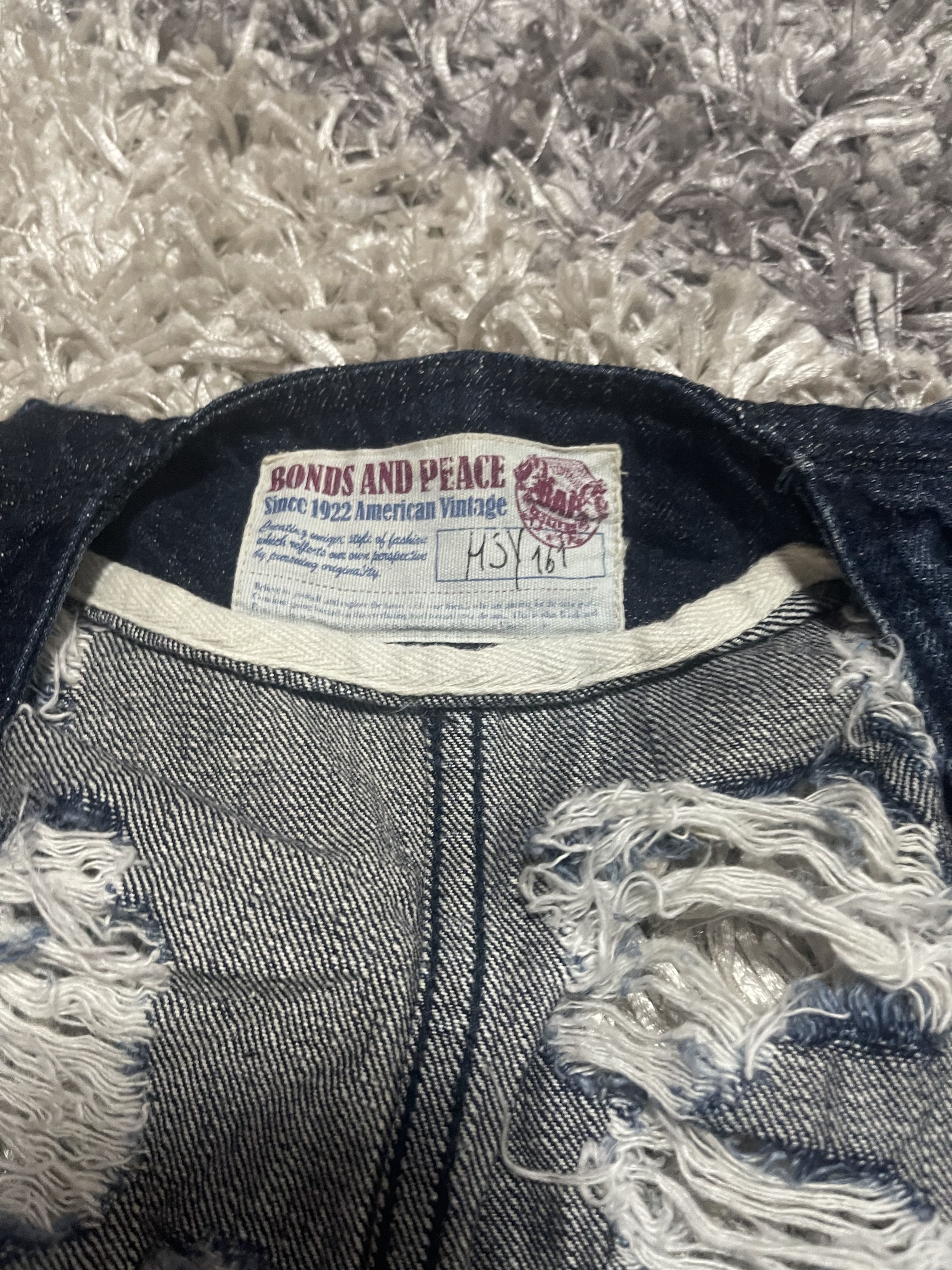 Japanese Brand 🔥VERRY2 RARE🔥BONDS AND PEACE VEST DISTRESSED JAPAN Size US L / EU 52-54 / 3 - 3 Thumbnail