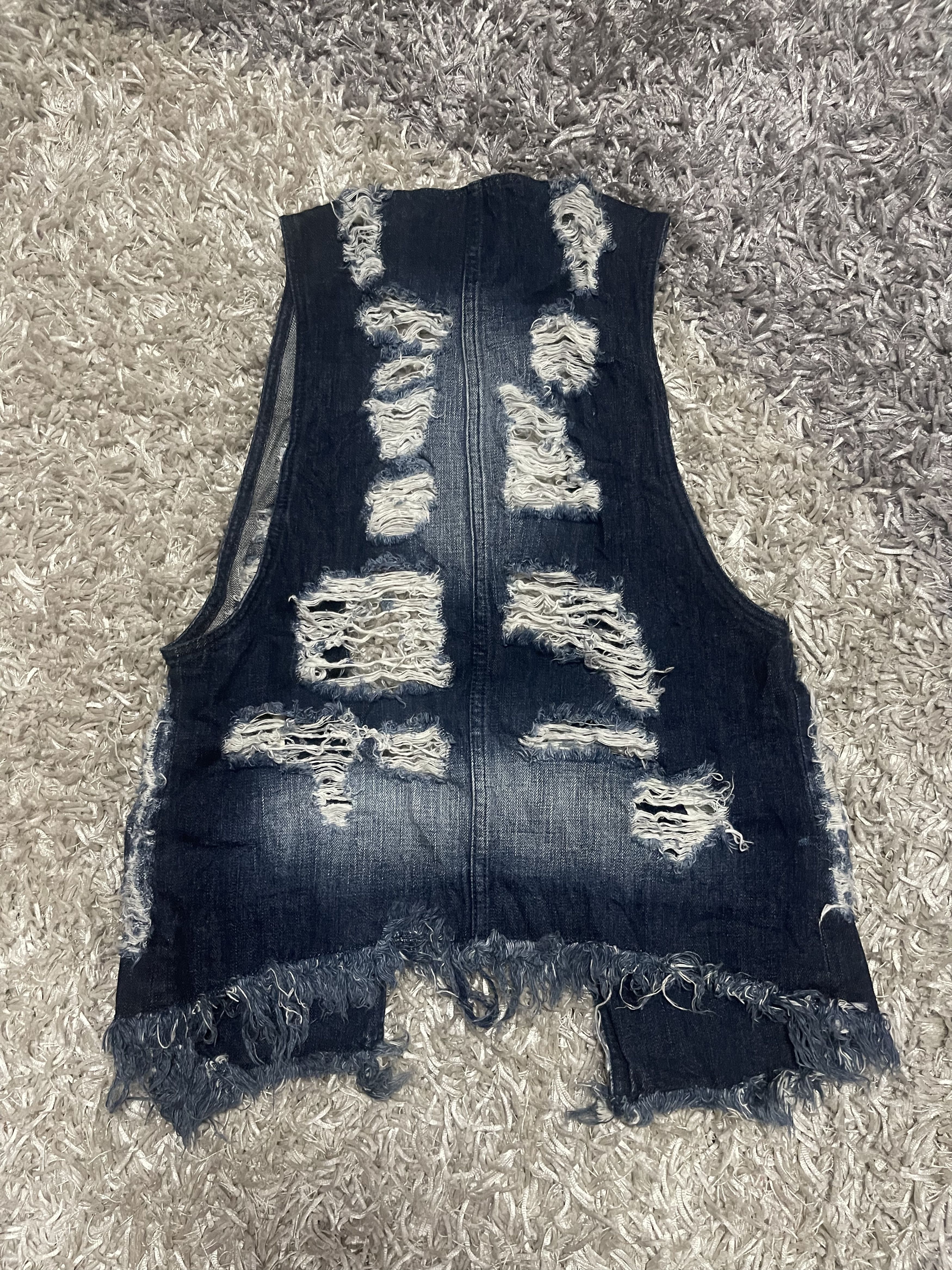 Japanese Brand 🔥VERRY2 RARE🔥BONDS AND PEACE VEST DISTRESSED JAPAN Size US L / EU 52-54 / 3 - 2 Thumbnail