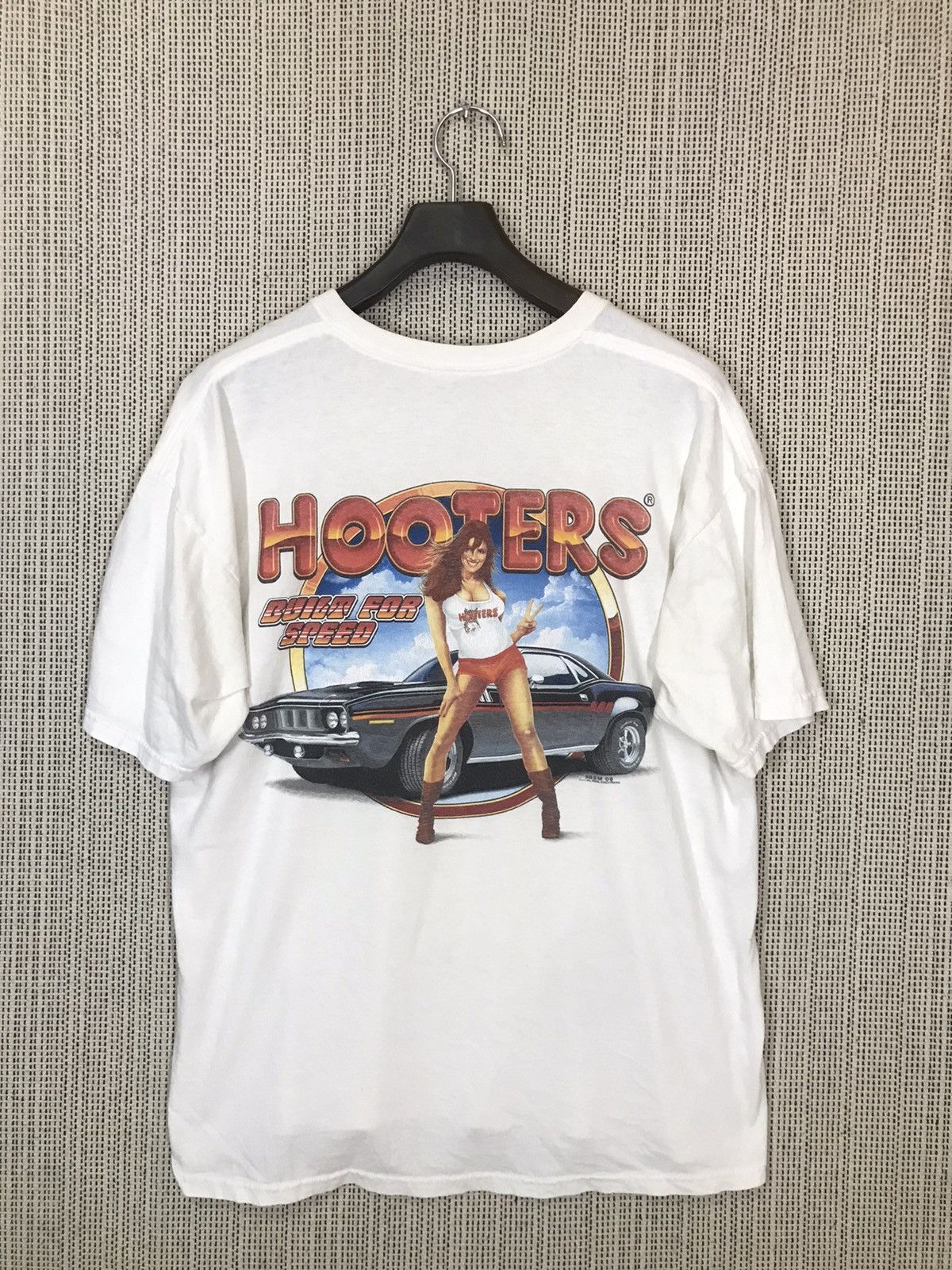 Gear for Sports ‼️VINTAGE HOOTERS SEXY GIRL TSHIRT ‼️ Size US XL / EU 56 / 4 - 1 Thumbnail