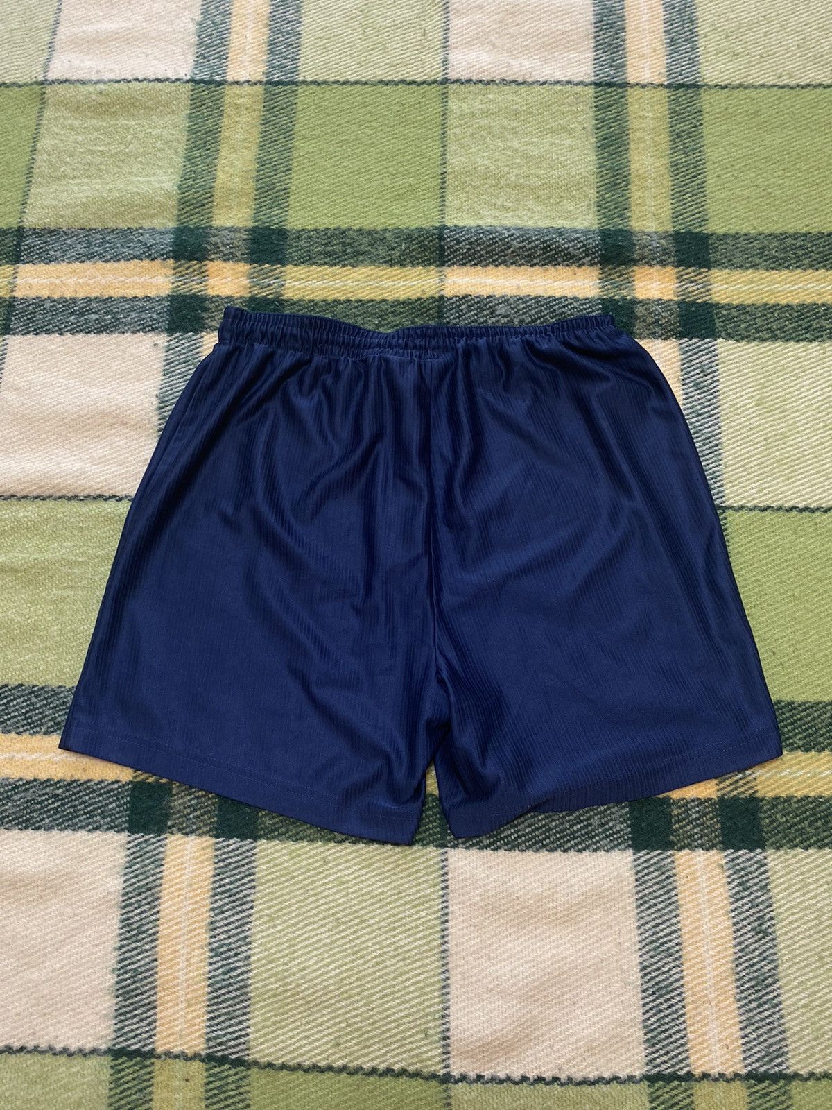 Nike Vintage Nike shorts streetwear swoosh casual y2k size M Size US 32 / EU 48 - 4 Thumbnail