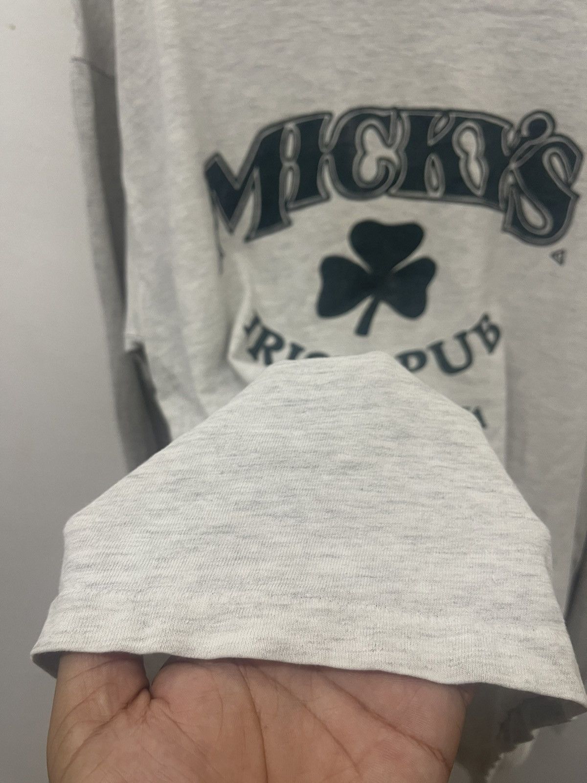 Vintage Rare 90s Vintage MICKY’S Irish Pub Iowa Promo Tee Size US L / EU 52-54 / 3 - 3 Thumbnail
