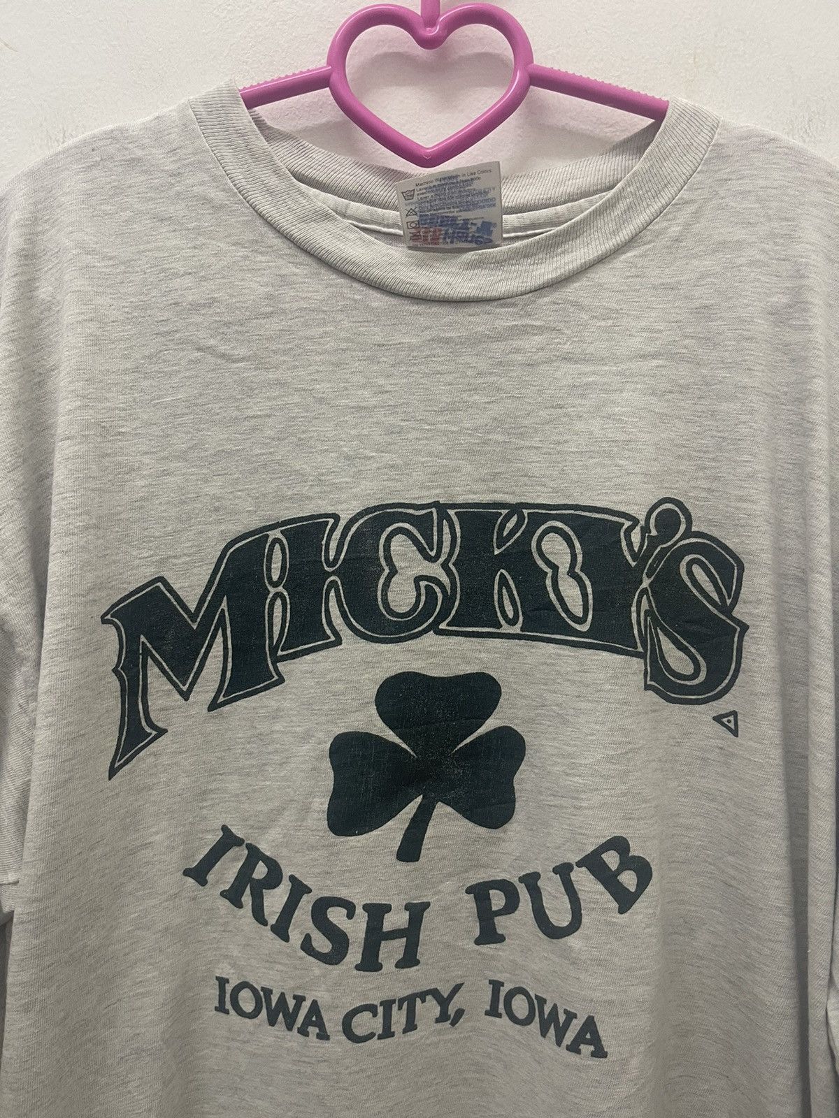 Vintage Rare 90s Vintage MICKY’S Irish Pub Iowa Promo Tee Size US L / EU 52-54 / 3 - 2 Thumbnail