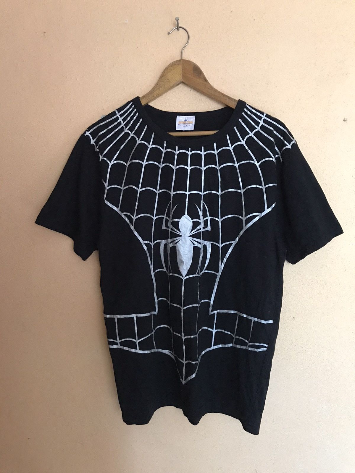 Cartoon Network RARE SPIDER-MAN UNIVERSAL STUDIO TEE Size US L / EU 52-54 / 3 - 1 Thumbnail