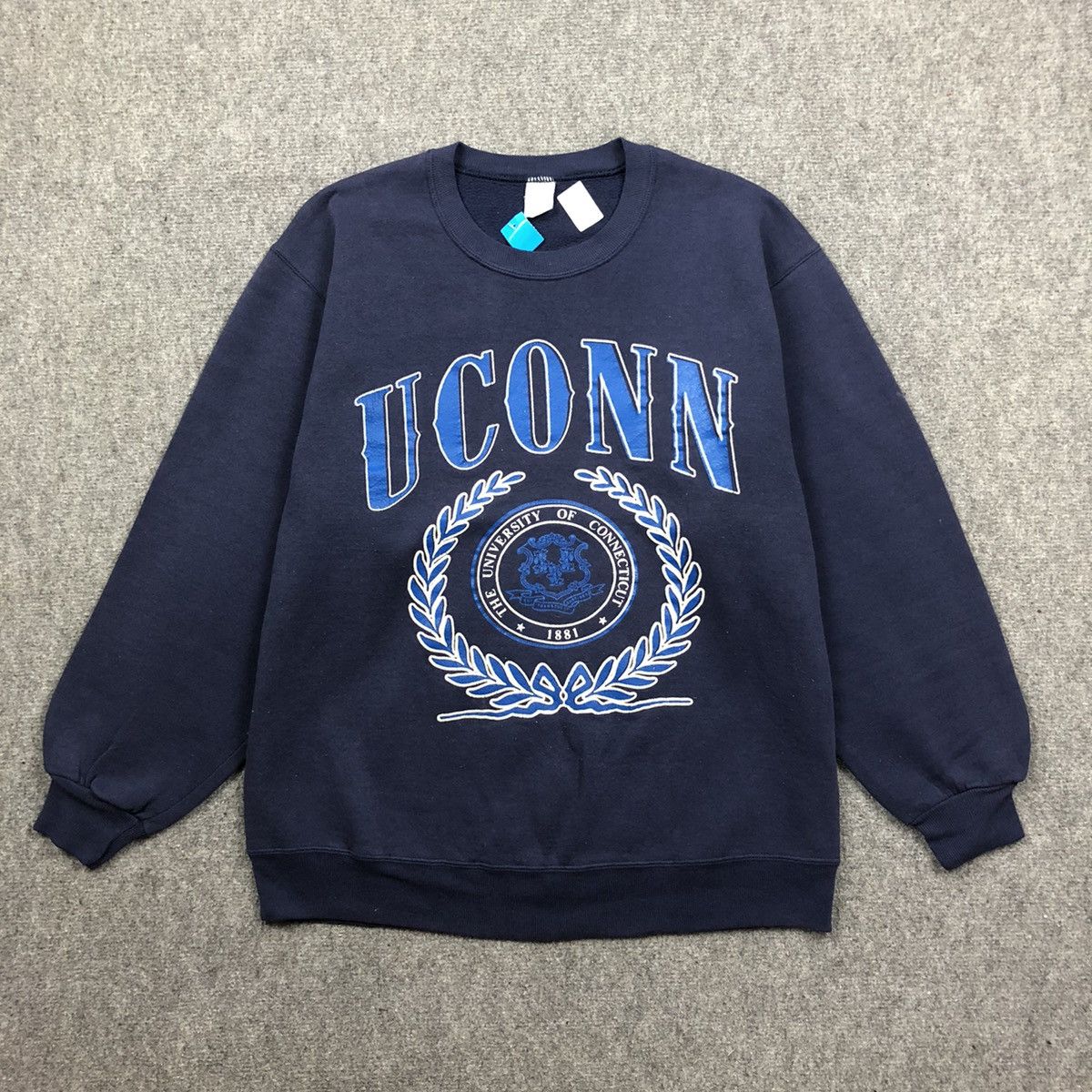 Vintage Vintage 80s University Of Connecticut Sweatshirt Size US L / EU 52-54 / 3 - 1 Thumbnail