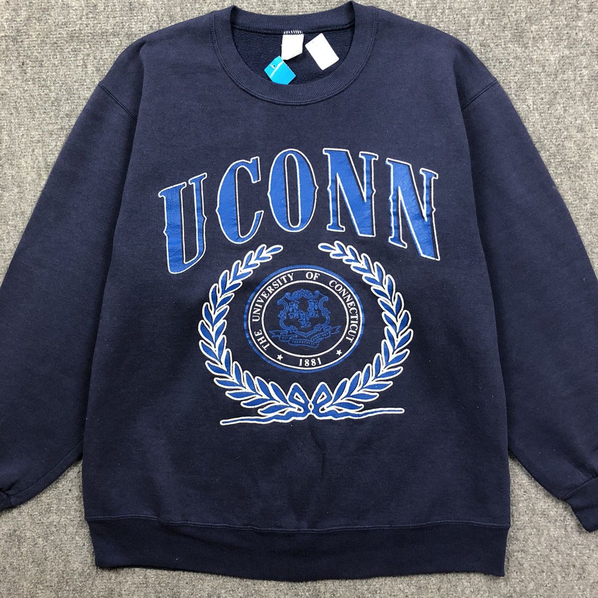 Vintage Vintage 80s University Of Connecticut Sweatshirt Size US L / EU 52-54 / 3 - 2 Thumbnail