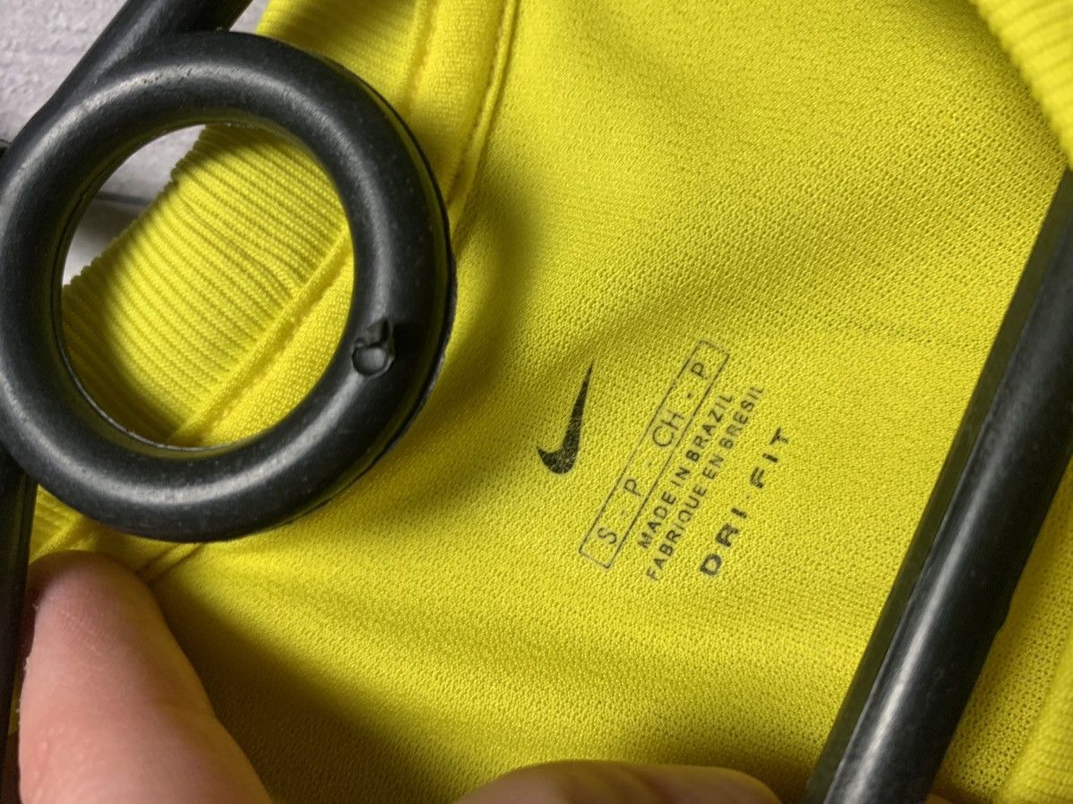 Nike × Vintage Vintage Brazil soccer jersey Nike yellow logo size S Size US S / EU 44-46 / 1 - 5 Thumbnail