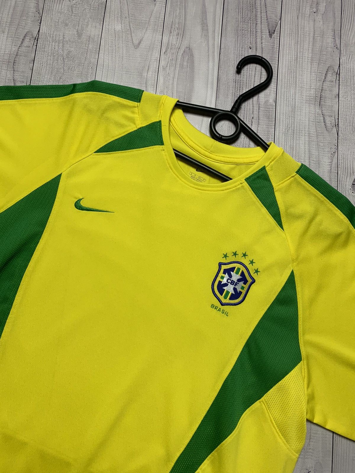 Nike × Vintage Vintage Brazil soccer jersey Nike yellow logo size S Size US S / EU 44-46 / 1 - 2 Thumbnail