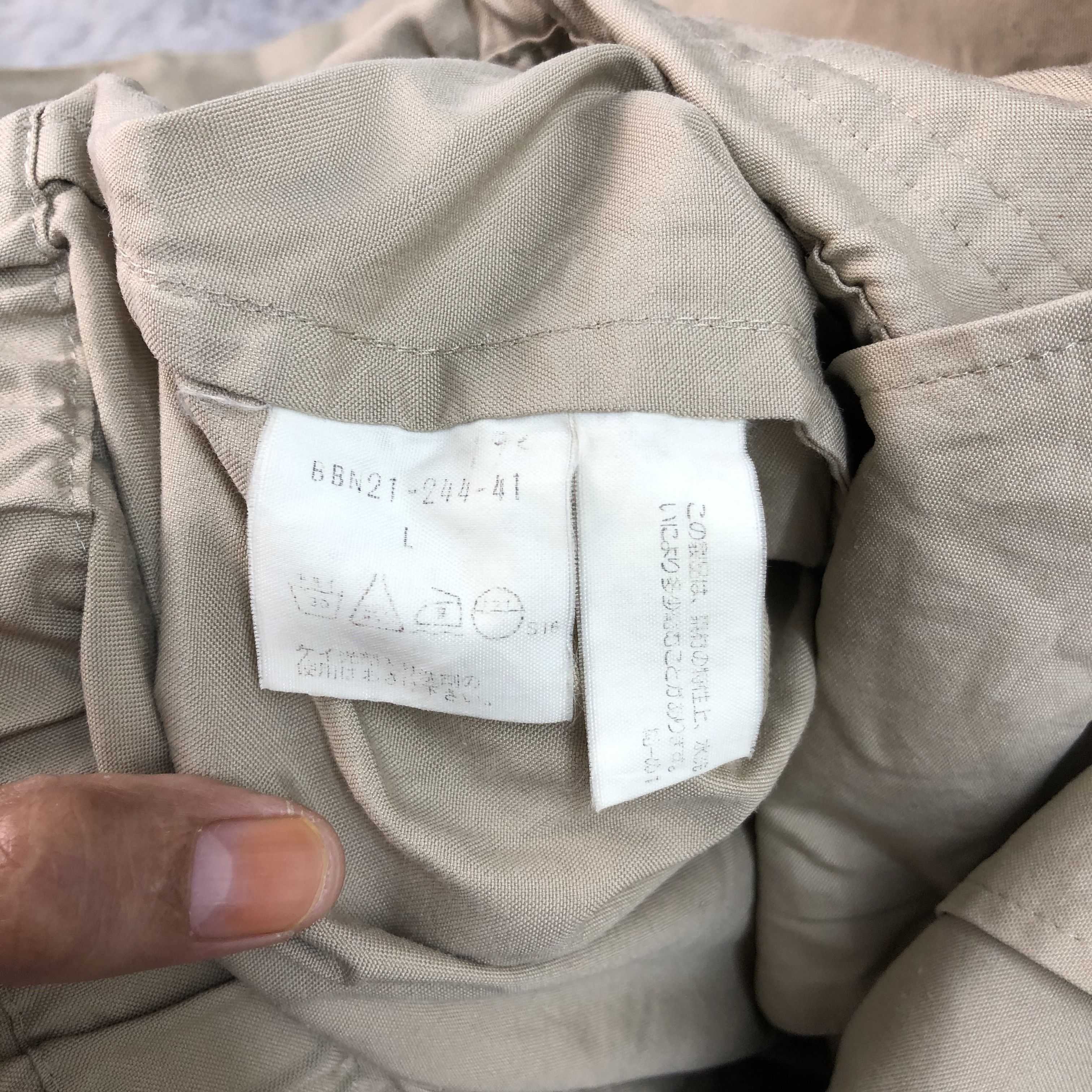 Burberry Burberrys' Light Four Pocket Jacket #4561-158 Size US L / EU 52-54 / 3 - 12 Thumbnail