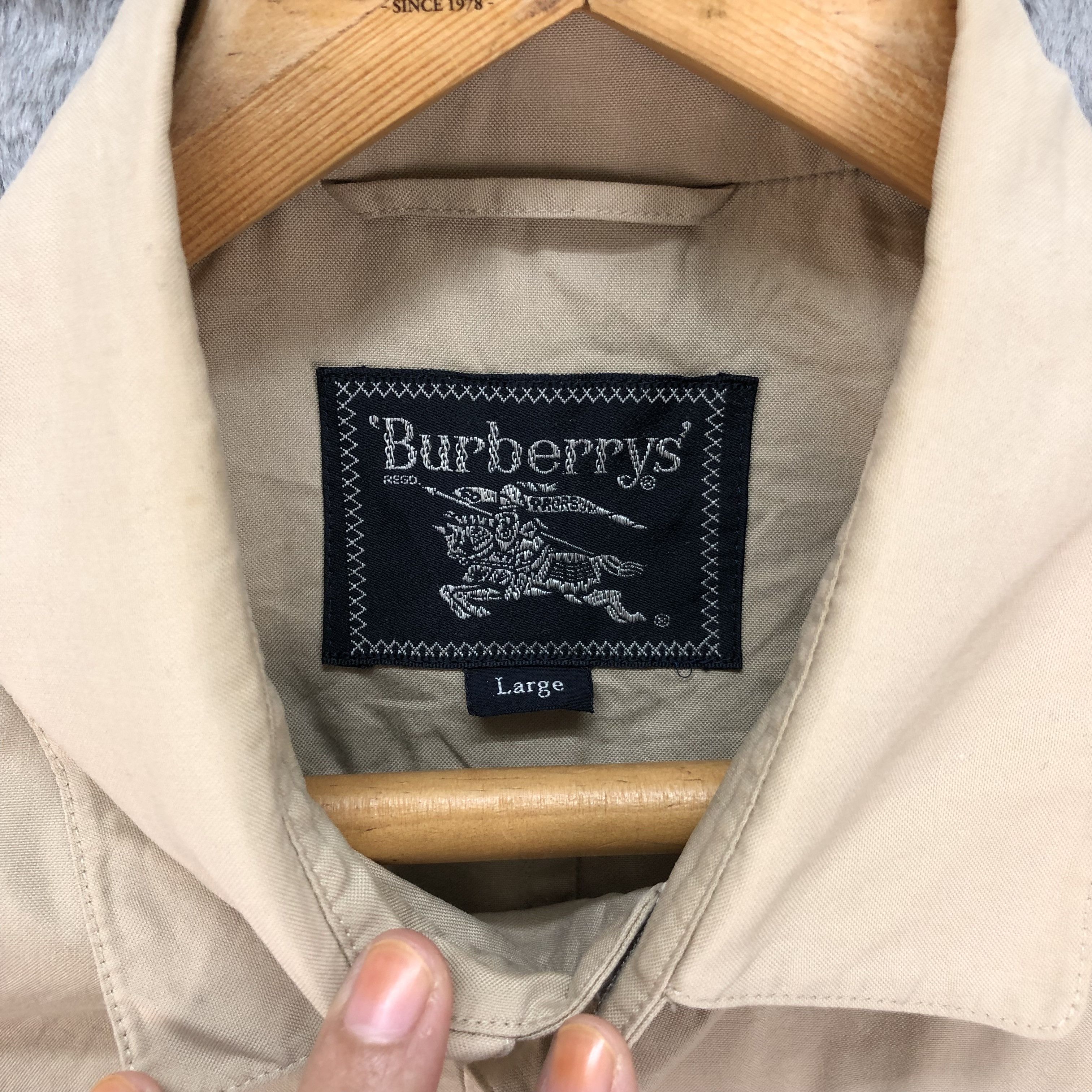 Burberry Burberrys' Light Four Pocket Jacket #4561-158 Size US L / EU 52-54 / 3 - 11 Thumbnail