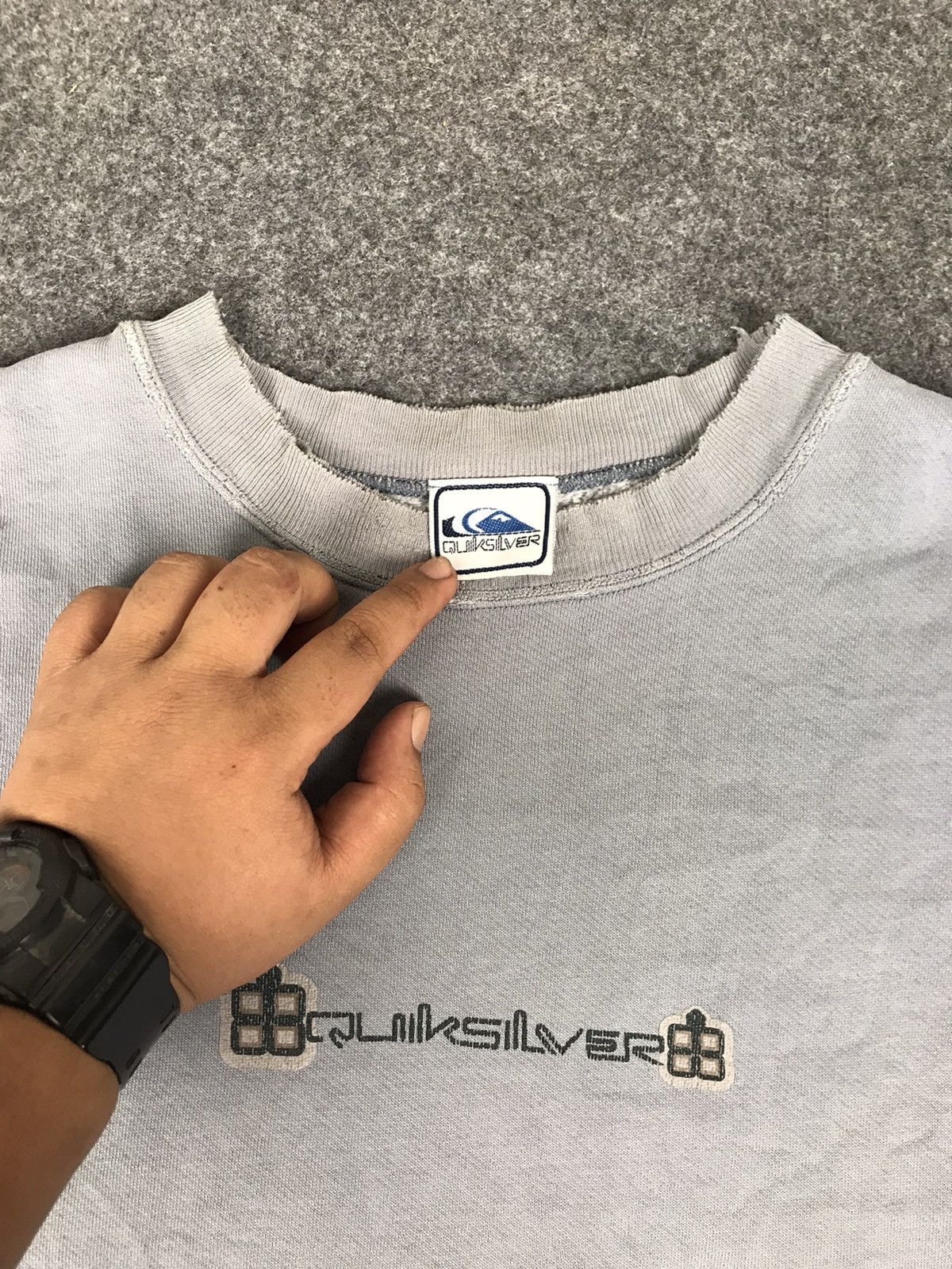 Quiksilver Vintage Quiksilver distressed sweatshirt Size US L / EU 52-54 / 3 - 4 Thumbnail