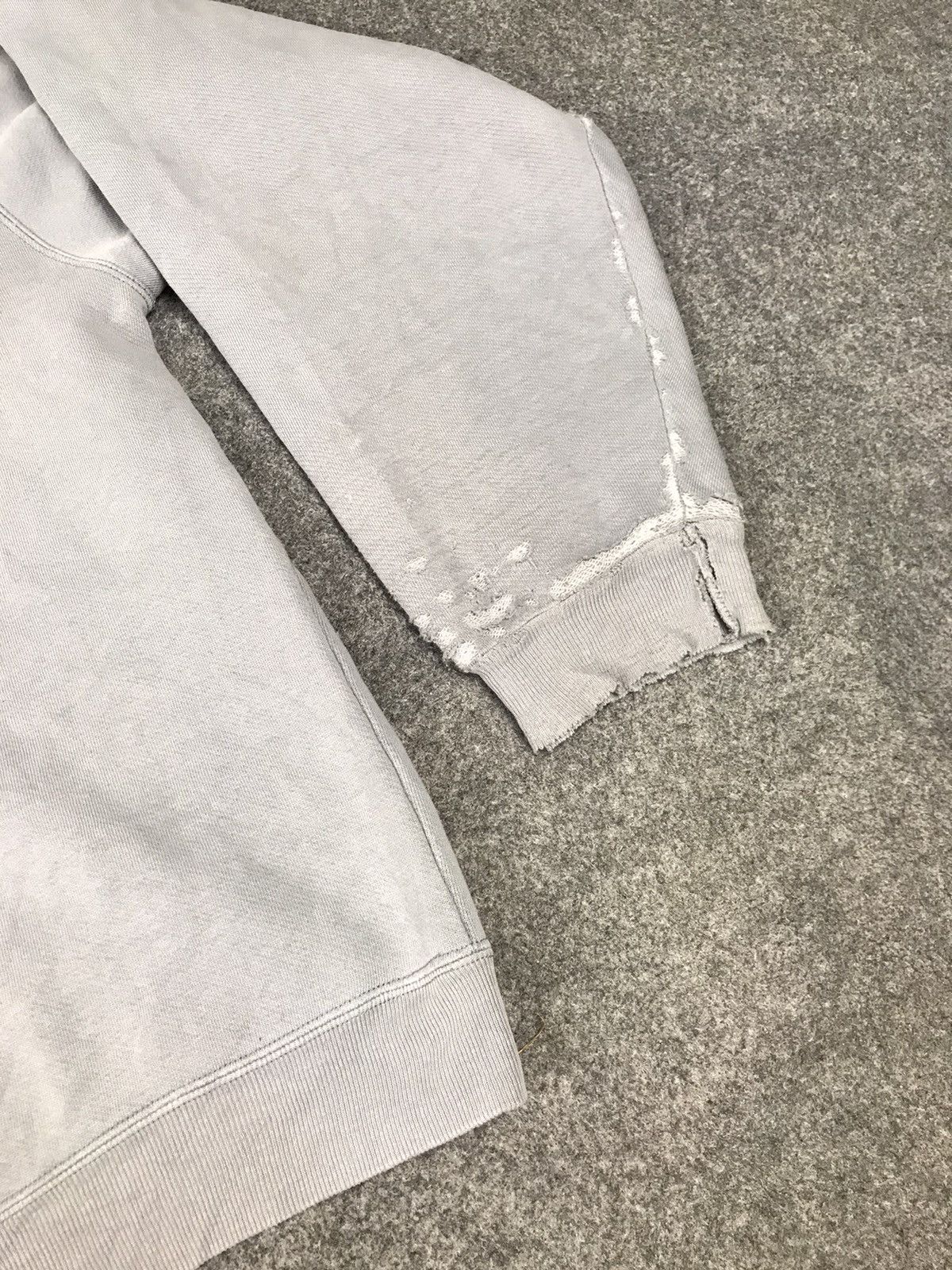 Quiksilver Vintage Quiksilver distressed sweatshirt Size US L / EU 52-54 / 3 - 11 Thumbnail