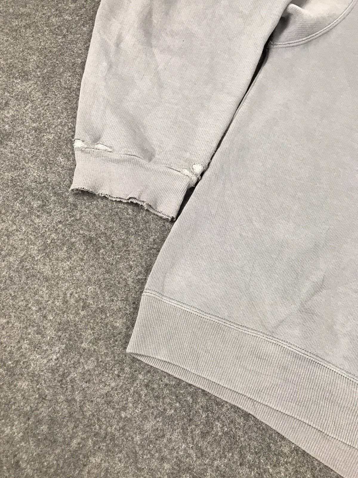 Quiksilver Vintage Quiksilver distressed sweatshirt Size US L / EU 52-54 / 3 - 9 Thumbnail