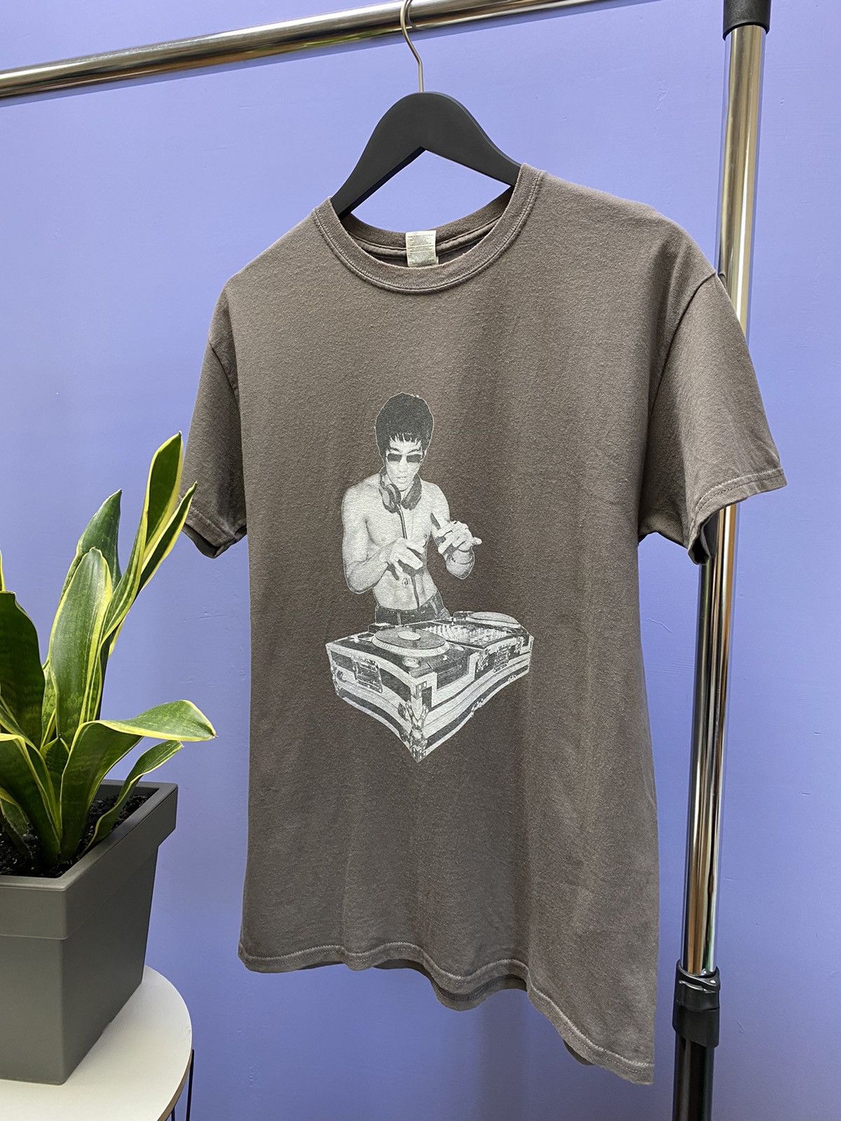 Other Bruce Lee Dj x Tony Stark Iron Man Marvel T shirt Avengers M Size US M / EU 48-50 / 2 - 3 Thumbnail
