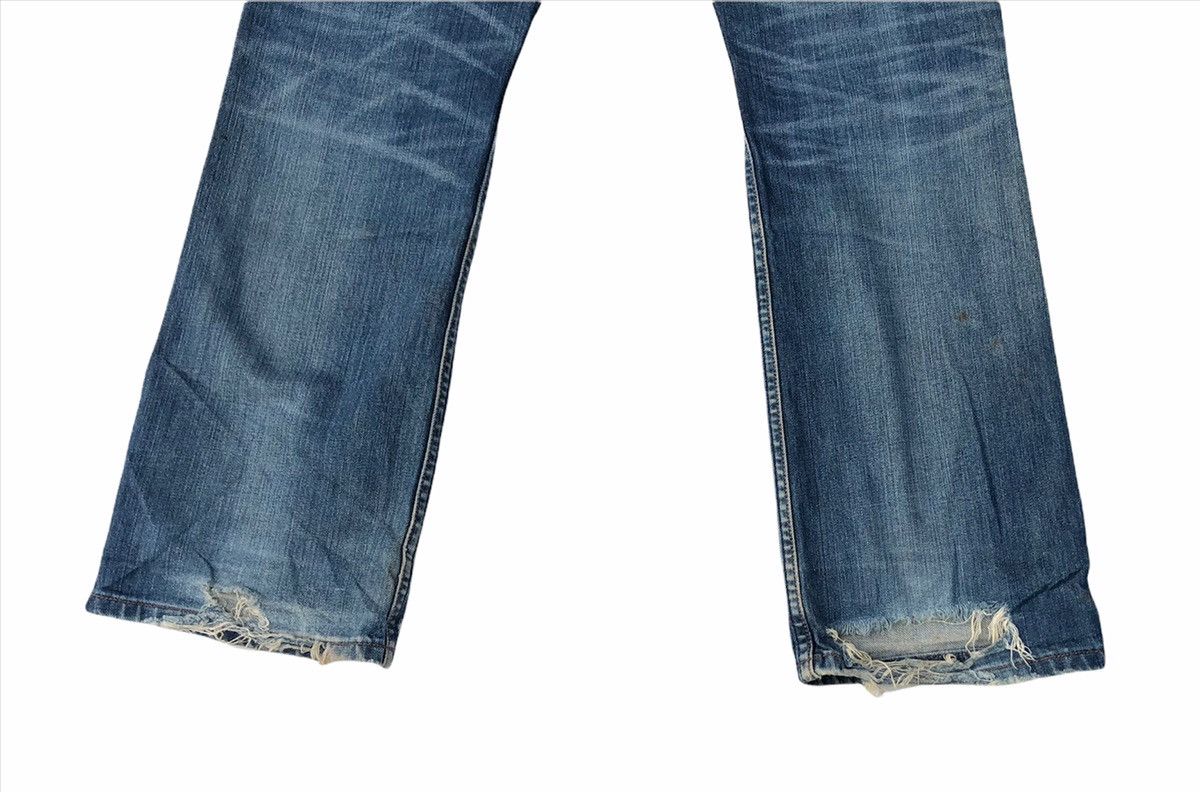 Levi's Vintage Levi’s Distressed Bootcut/Flare Classic Jeans Size US 30 / EU 46 - 11 Thumbnail