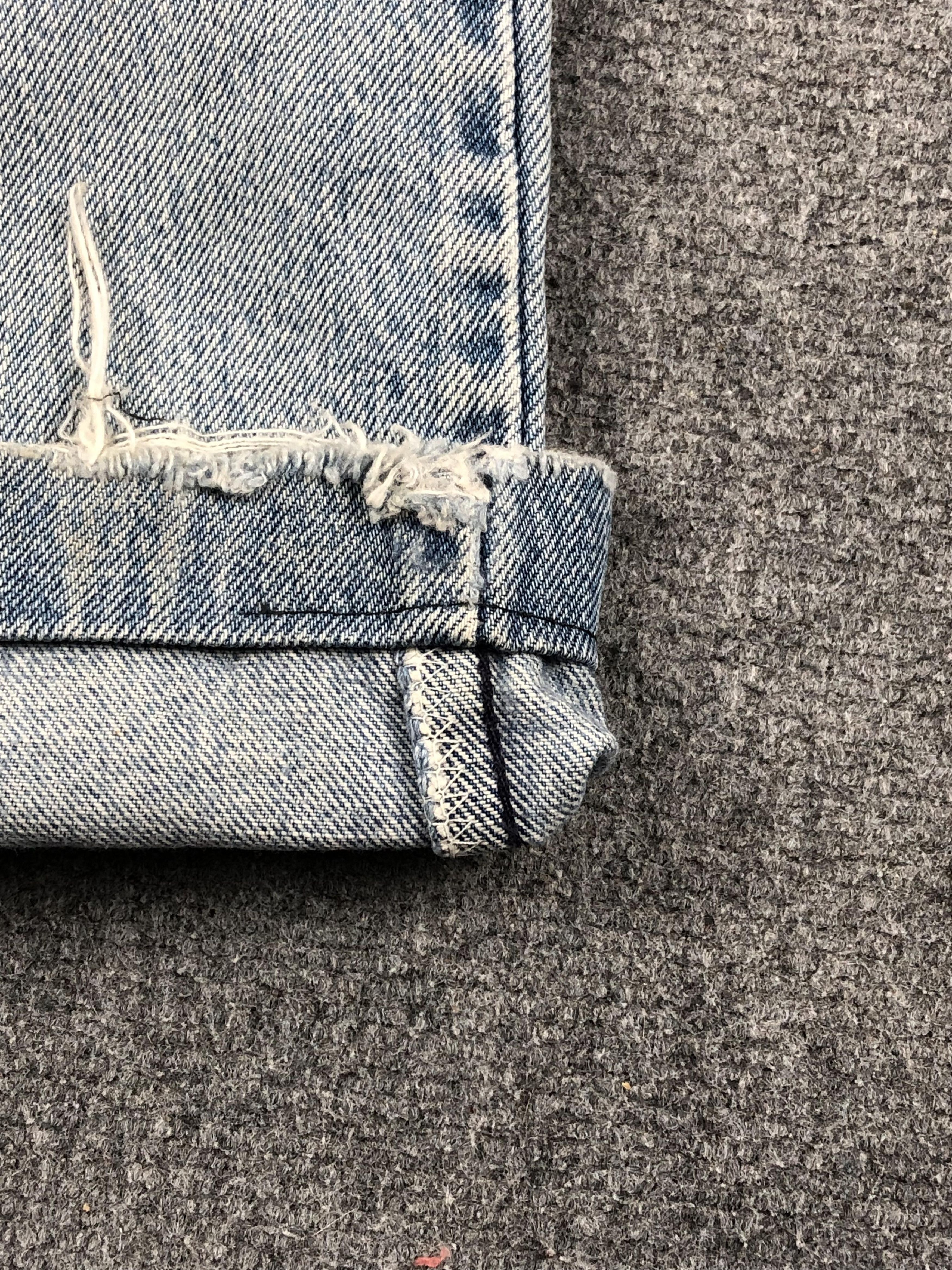 Levi's Vintage 90s Levis 505 Light Wash Jeans DP2285 Size US 33 - 17 Thumbnail