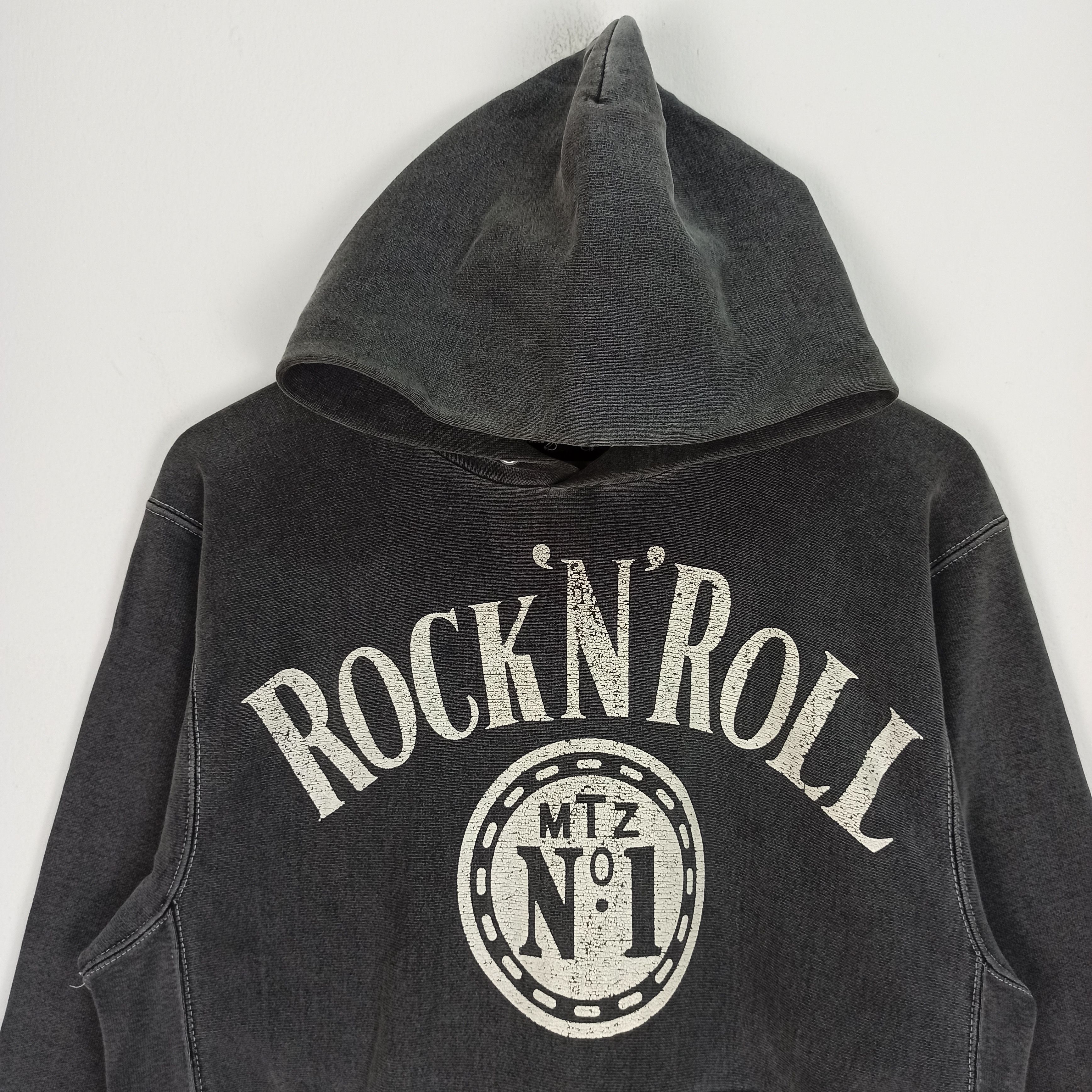 Vintage 🔥STEALS🔥 Distressed MAD TOYZ ROCK'N'ROCK JAPANESE HOODIE Size US M / EU 48-50 / 2 - 3 Thumbnail
