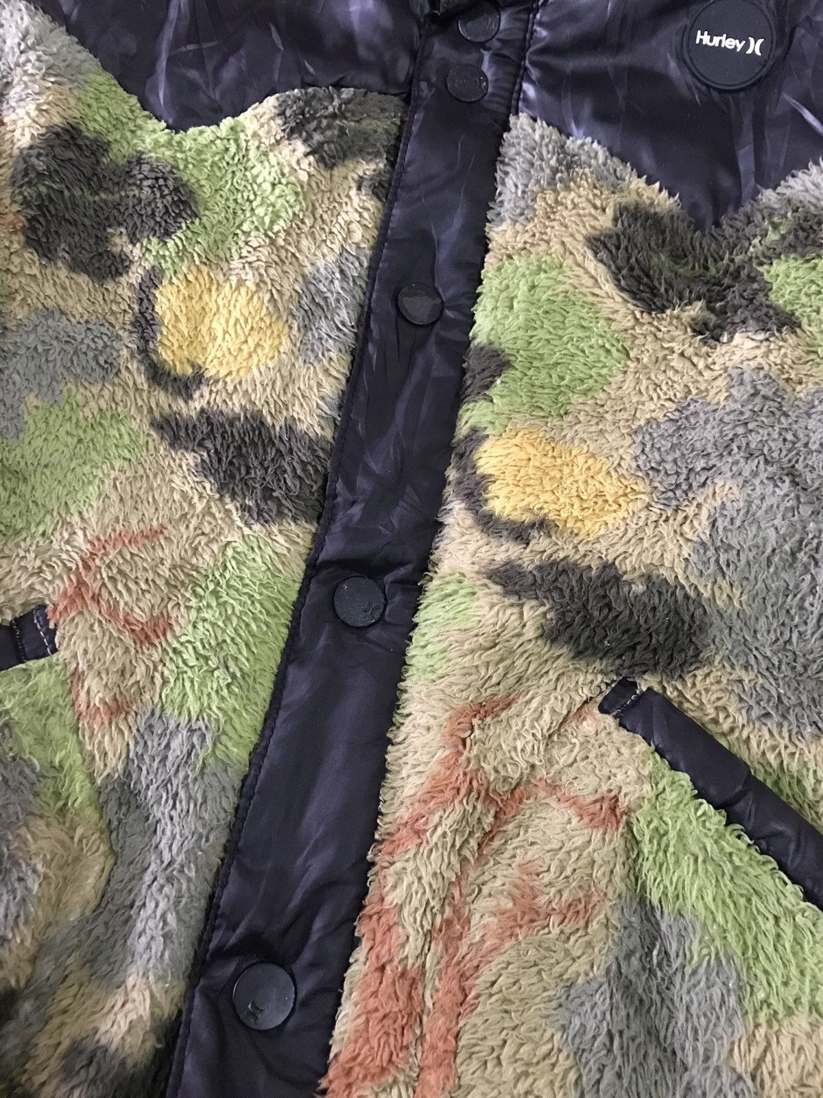 Hurley × Japanese Brand 🔥hot deals🔥Hurley vest Rare amo design Size US L / EU 52-54 / 3 - 8 Thumbnail