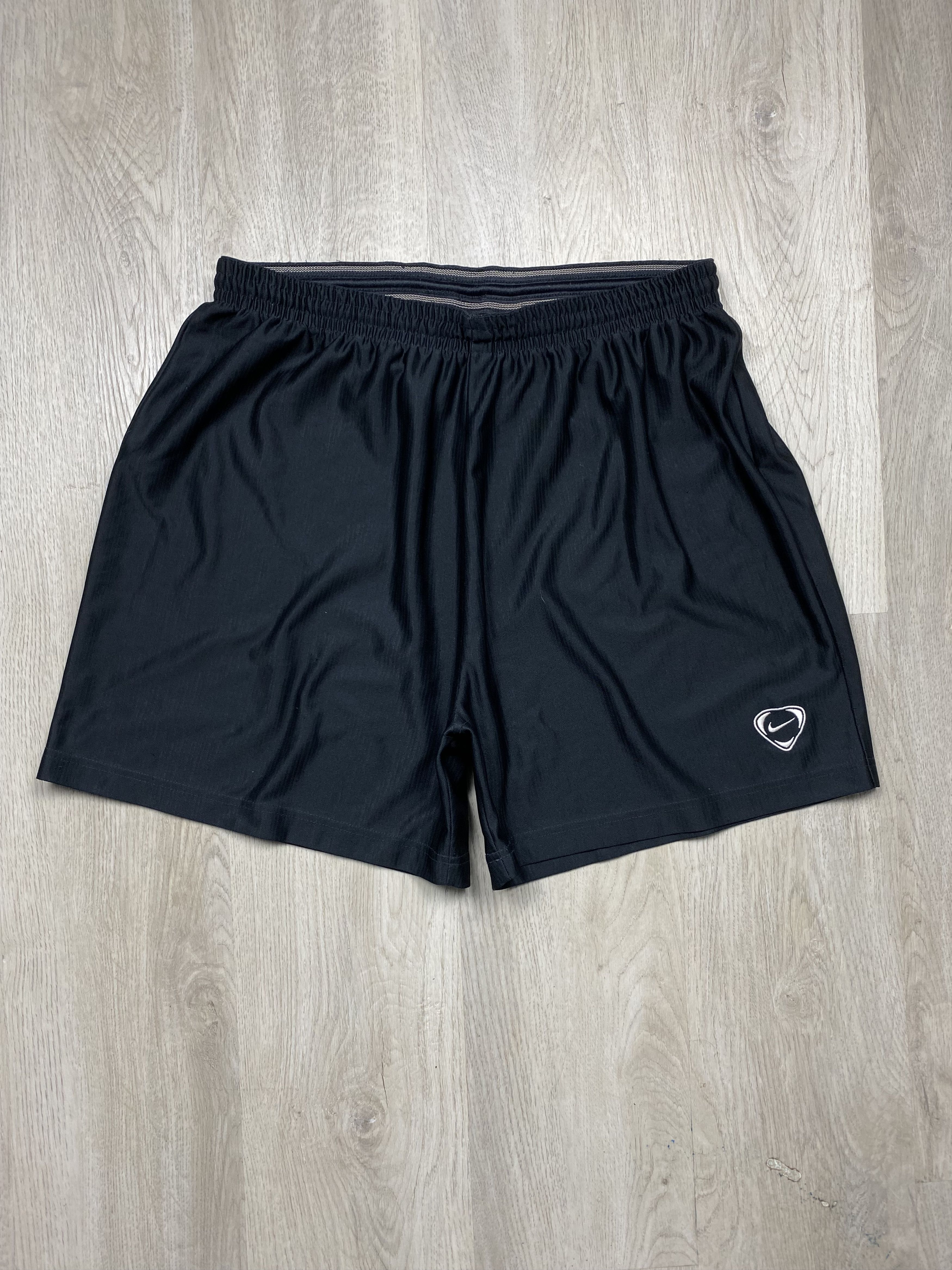 Nike × Vintage Nike Dri Fit Vintage Mens Shorts Y2K Size US 36 / EU 52 - 1 Thumbnail