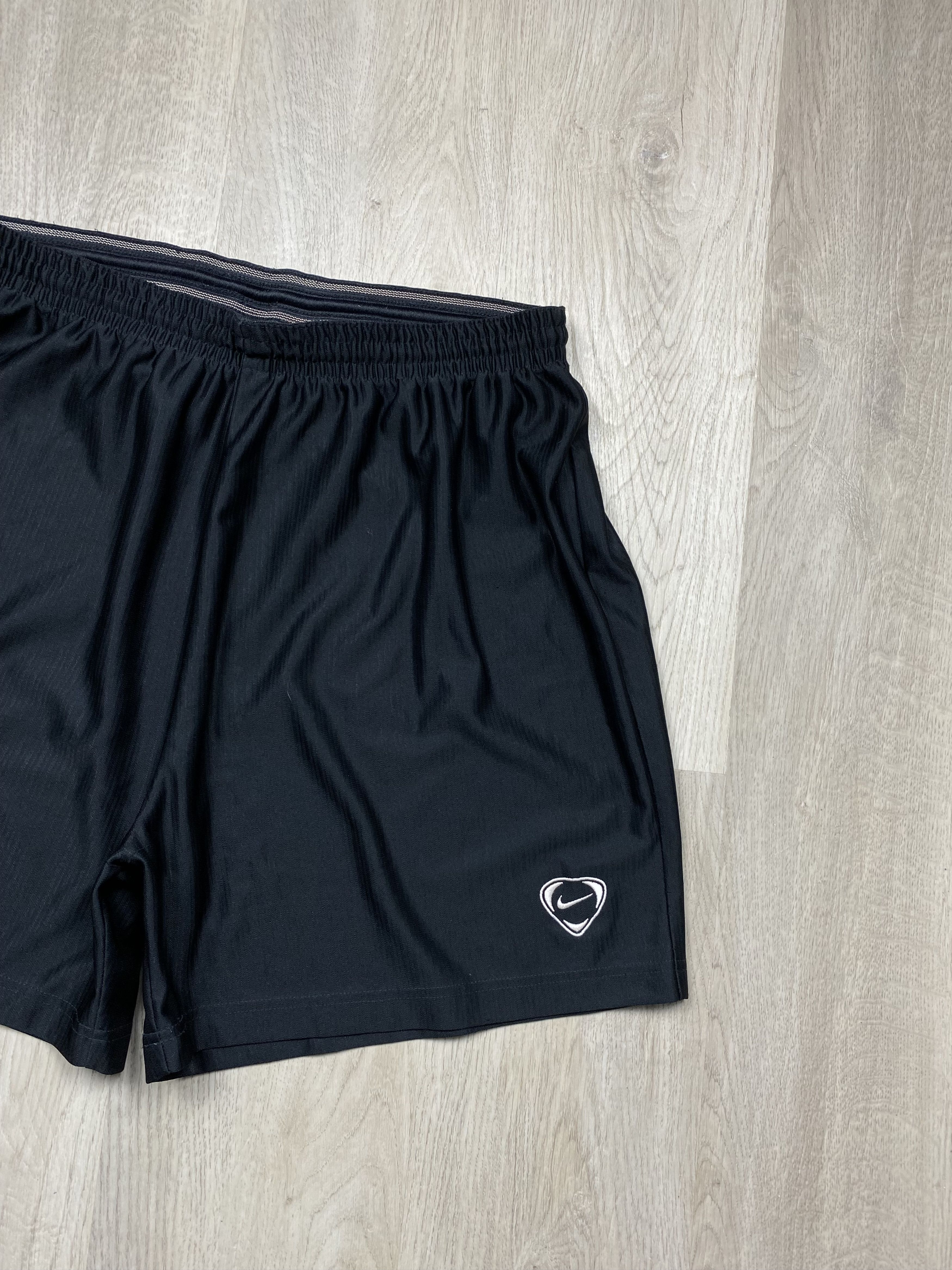 Nike × Vintage Nike Dri Fit Vintage Mens Shorts Y2K Size US 36 / EU 52 - 2 Thumbnail