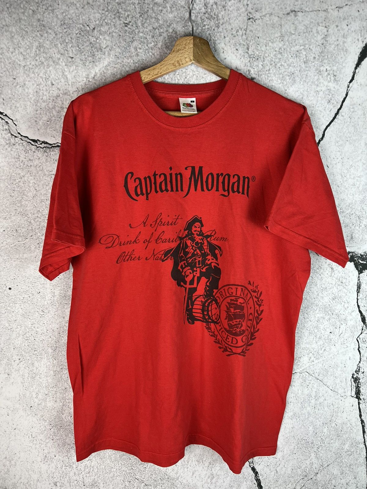 Vintage Vintage Capitan Morgan a legendary mix alcohol rum tshirt Size US L / EU 52-54 / 3 - 1 Thumbnail