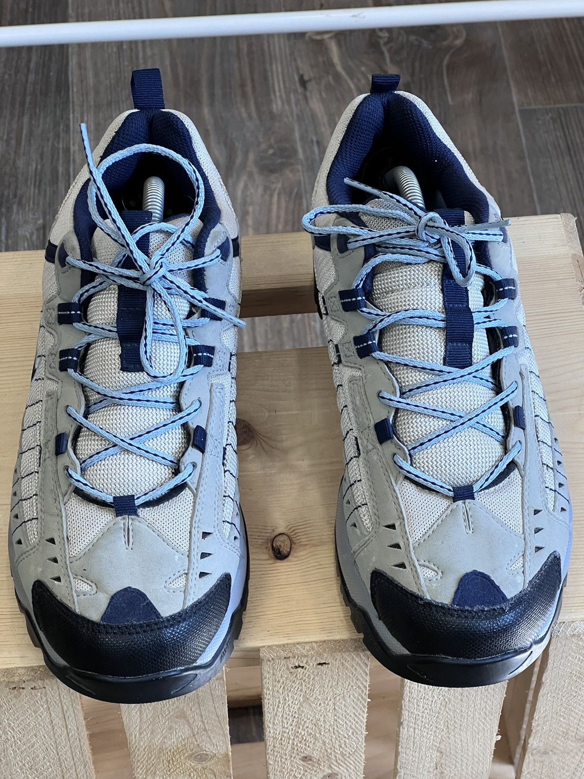 Nike Vintage Nike ACG grey hiking boots shoes Size US 7.5 / EU 40-41 - 4 Thumbnail