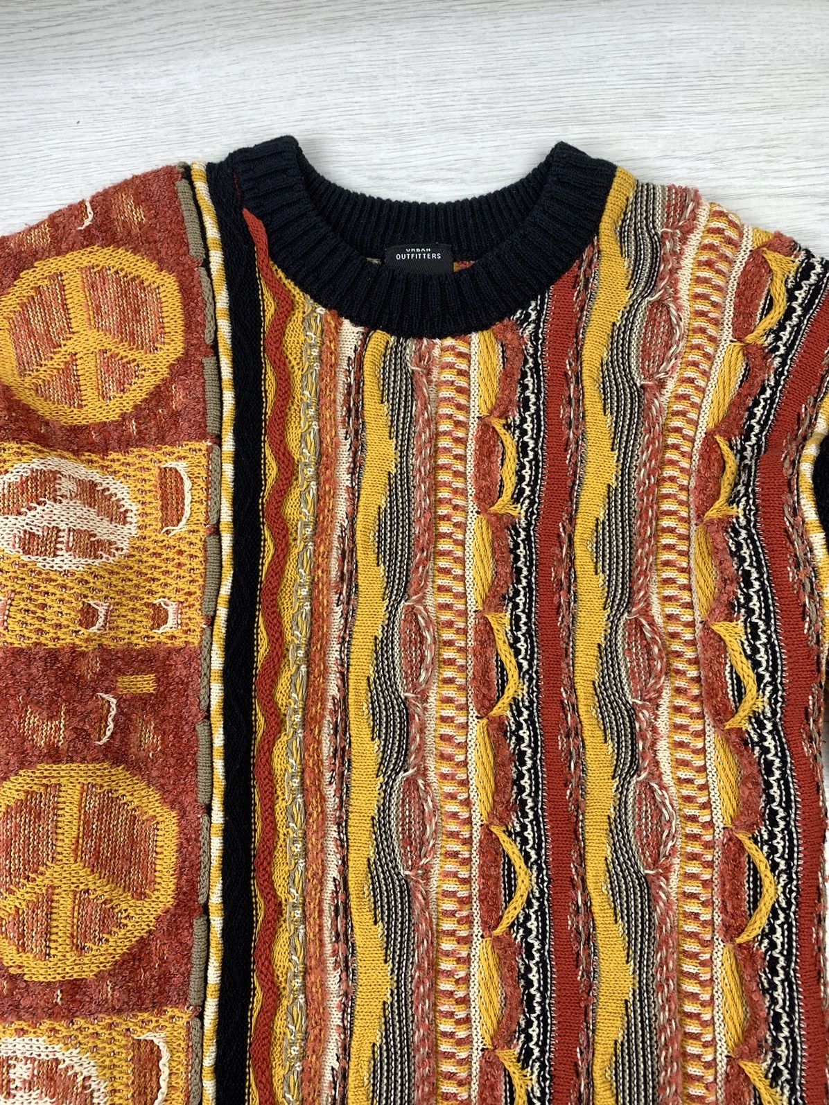 Urban Outfitters Urban Outfitters Coogi Style Sweater Mens Size S Size US S / EU 44-46 / 1 - 3 Thumbnail