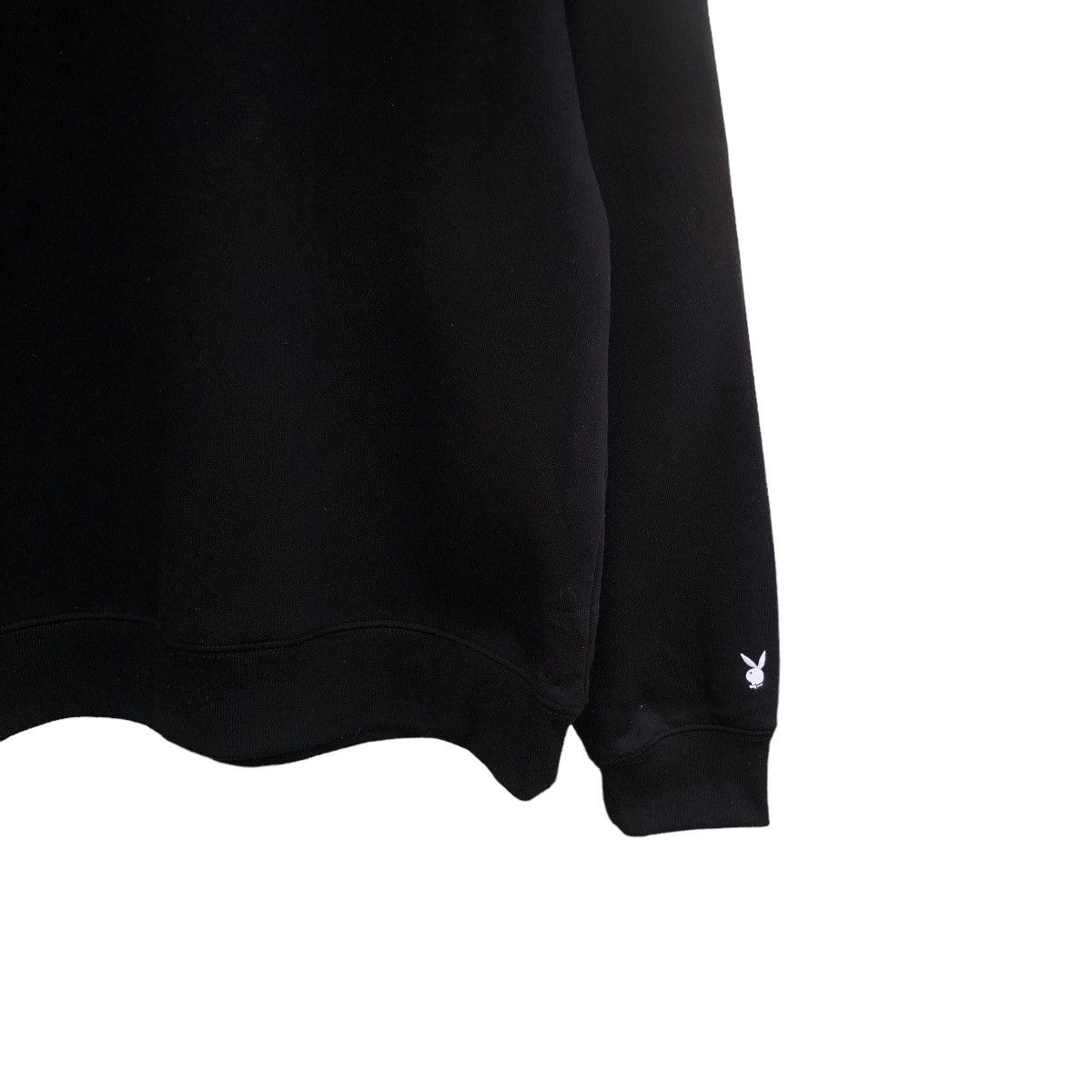 Playboy Playboy Centre Box Logo Crewneck Size US M / EU 48-50 / 2 - 3 Thumbnail