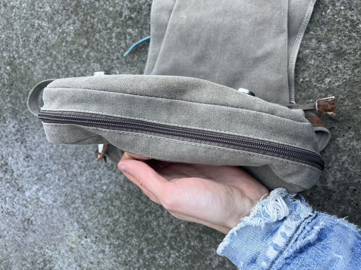 Japanese Brand Vintage Y2K Bag Messenger Sneakers with Laces Japanese Size ONE SIZE - 9 Thumbnail