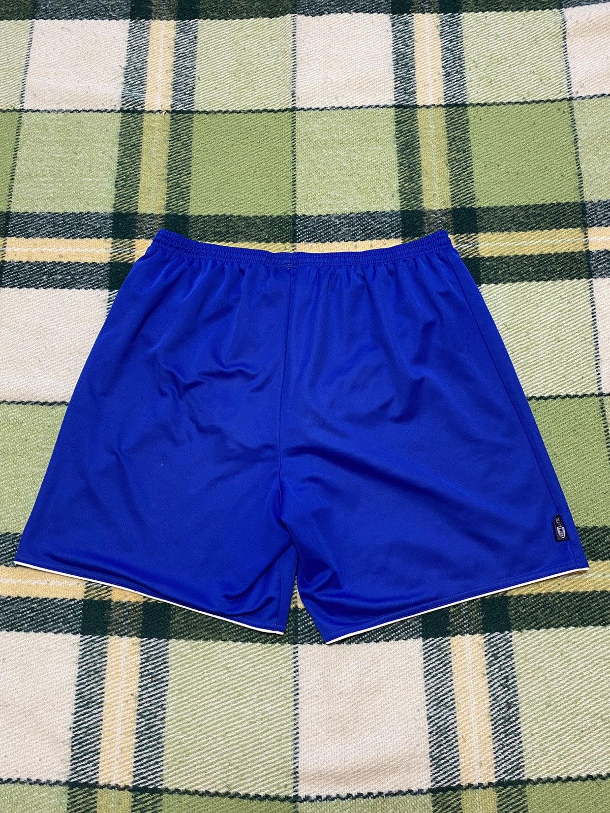 Adidas Vintage Adidas shorts streetwear y2k casual style size XL Size US 36 / EU 52 - 3 Thumbnail