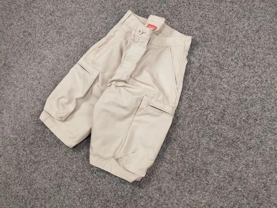 Nike Vintage Nike Cargo Casual Shorts Streetwear Travis Scott Size US 32 / EU 48 - 2 Thumbnail