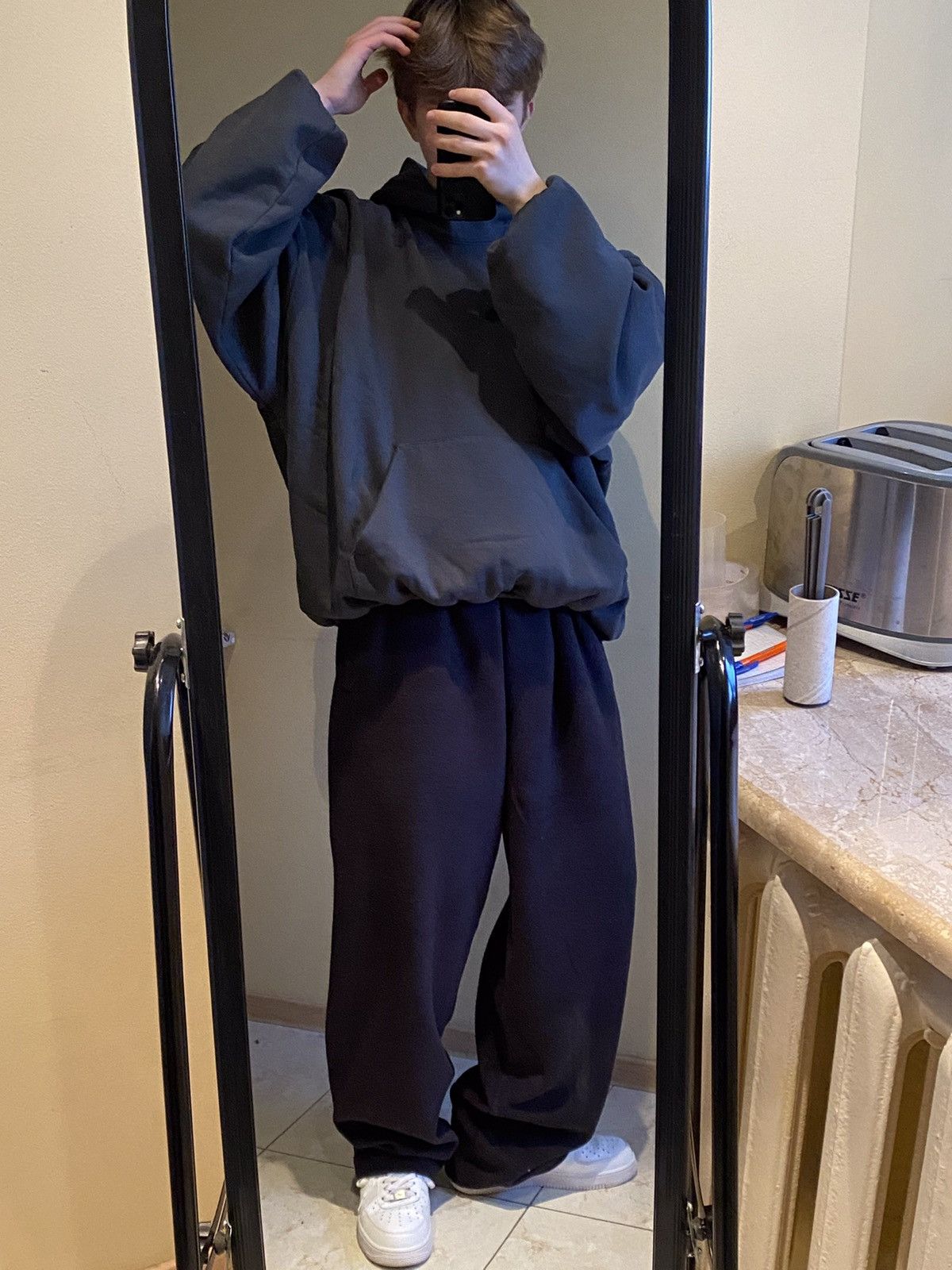 Gap × Yeezy Yeezy Gap Polar Fleece Jogging Pants by Balenciaga Size US 36 / EU 52 - 3 Thumbnail