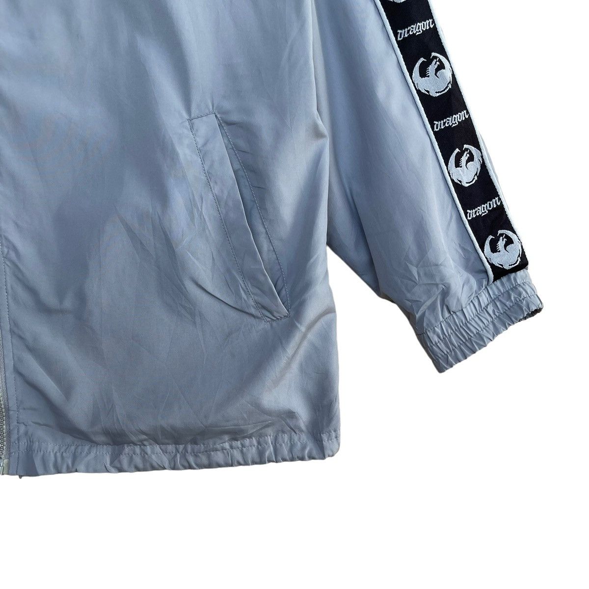 Vintage Vintage Dragon Skaterboards Zipper Light Jacket Size M Size US M / EU 48-50 / 2 - 6 Thumbnail