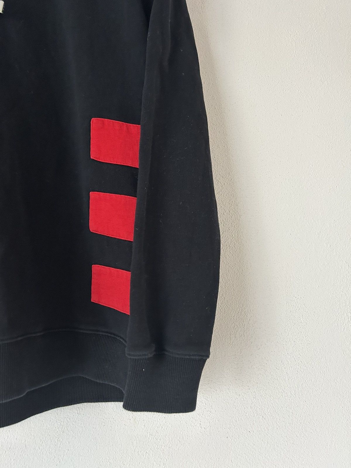Givenchy Black Hoodie with Red Applications Size US S / EU 44-46 / 1 - 5 Thumbnail
