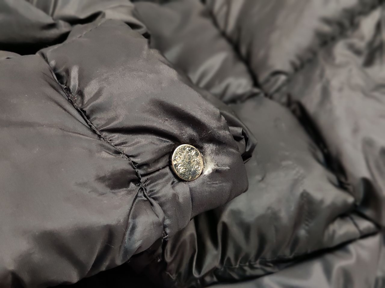Moncler Auth Moncler Bourdon Giubbotto Snap-Front Puffer Down Jacket Size M / US 6-8 / IT 42-44 - 18 Thumbnail