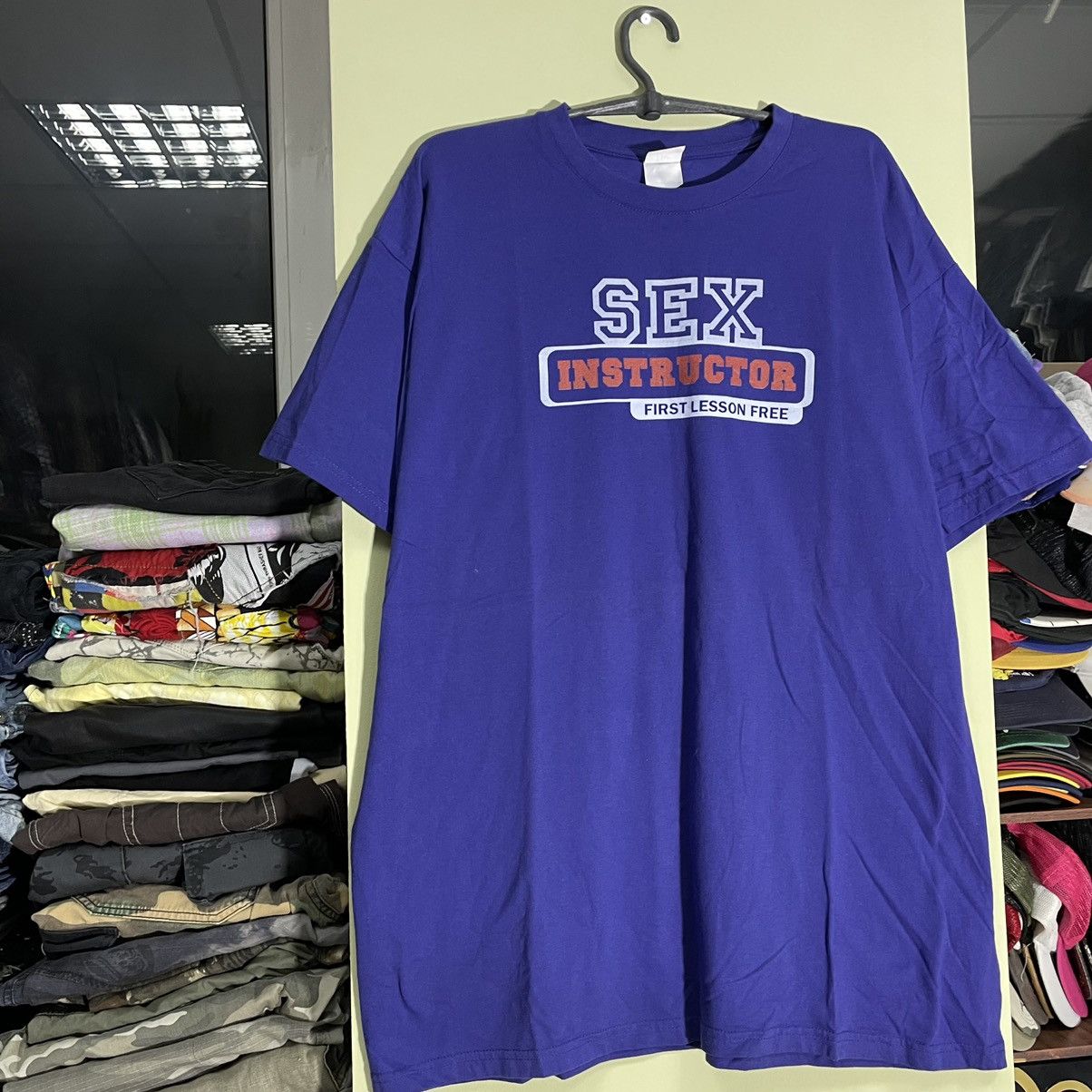 Vintage Vintage Y2K Graphic Tee Sex Instructor Humor Print Blue XXL Size US XXL / EU 58 / 5 - 5 Thumbnail