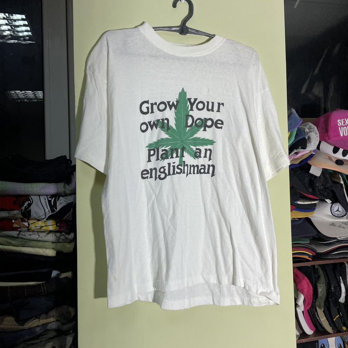 Vintage Vintage 90s Graphic Tee Cannabis Leaf Streetwear Skate L Size US L / EU 52-54 / 3 - 4 Thumbnail