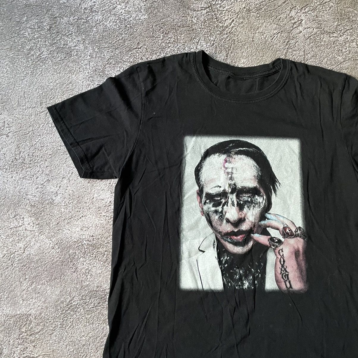 Vintage Vintage Y2K Graphic Tee Dark Horror Grunge Streetwear Boxy M Size US M / EU 48-50 / 2 - 4 Thumbnail